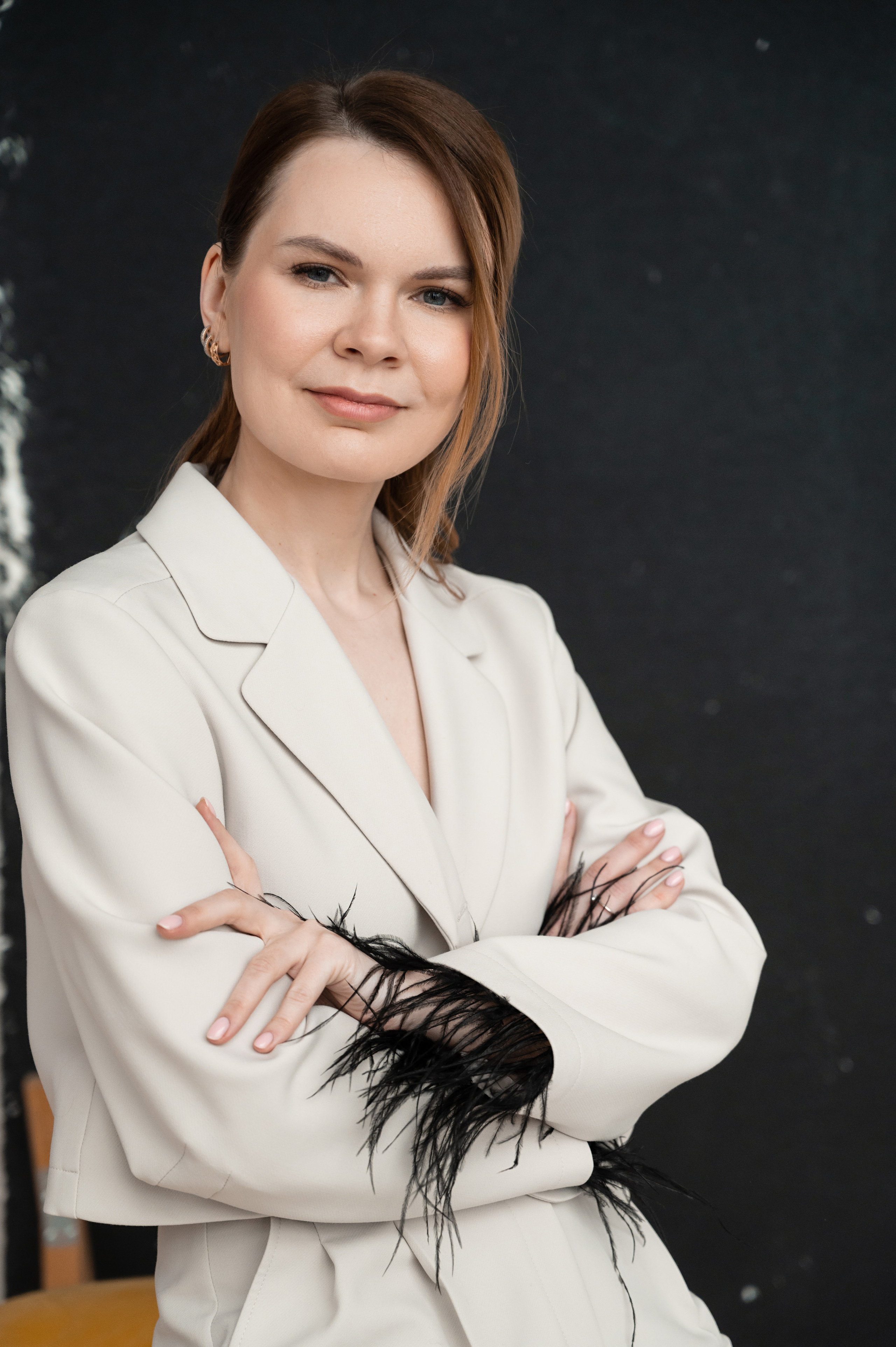 Елена. Профессиональный фотограф беременности в СПБ. Стильные фотосессии беременности в стиле минимализм и классическая фотография