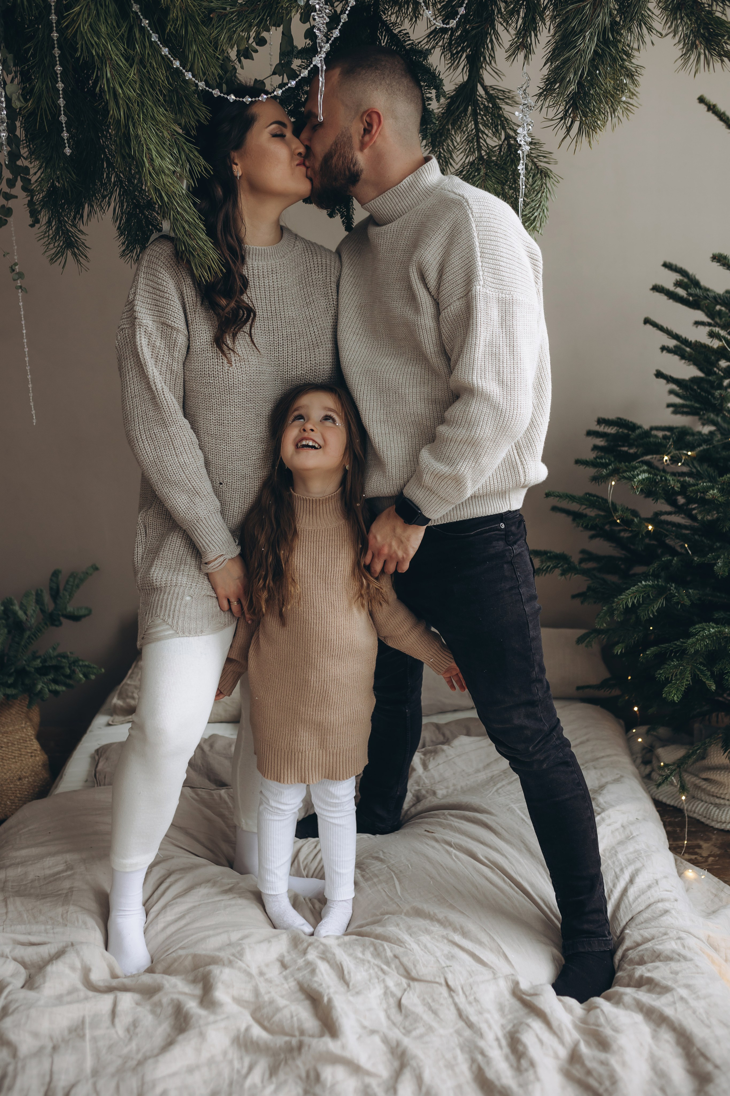 Семья в студии. Главная