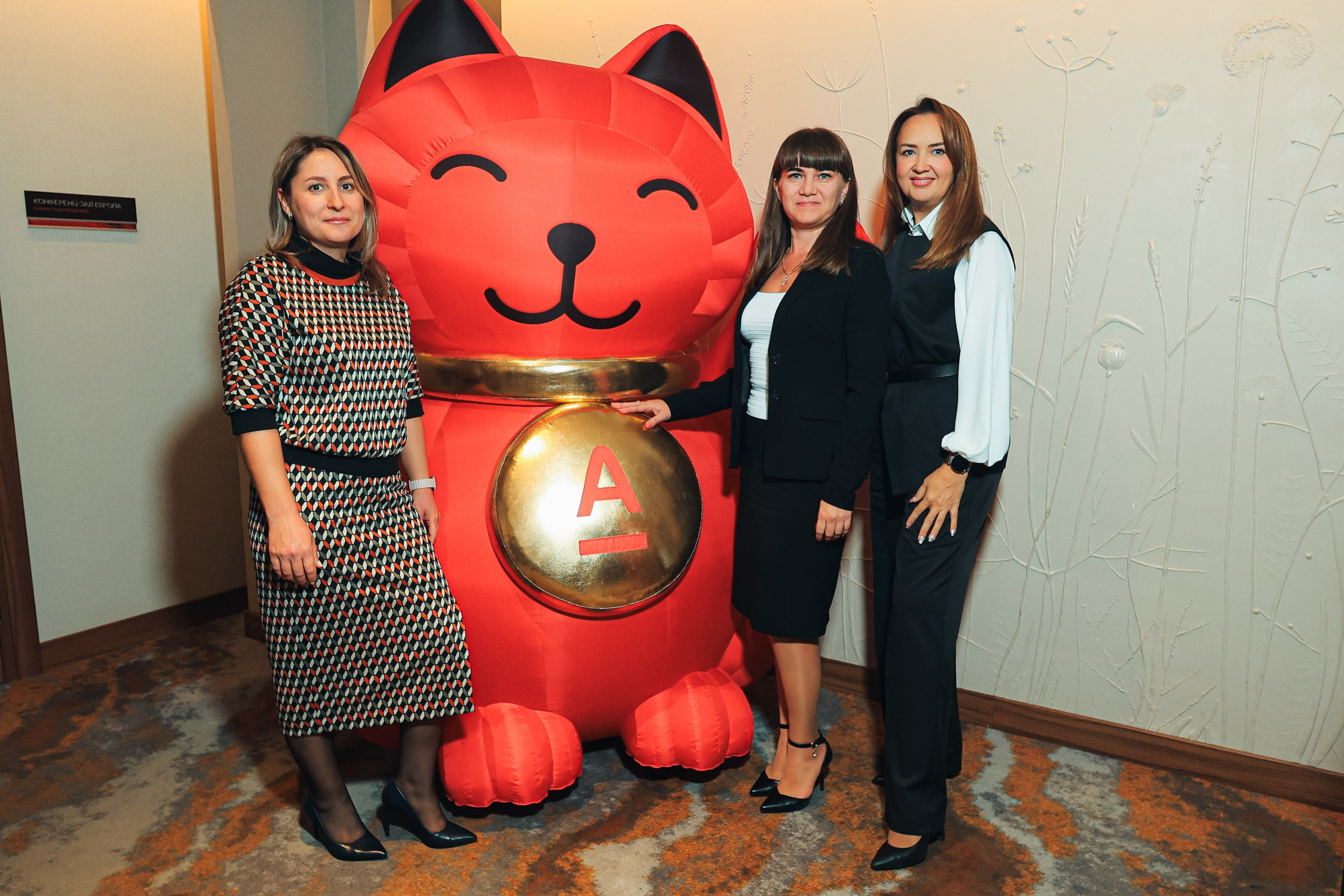 Команда специалистов в мире фотографии и видео. Детский фотограф, семейный фотограф