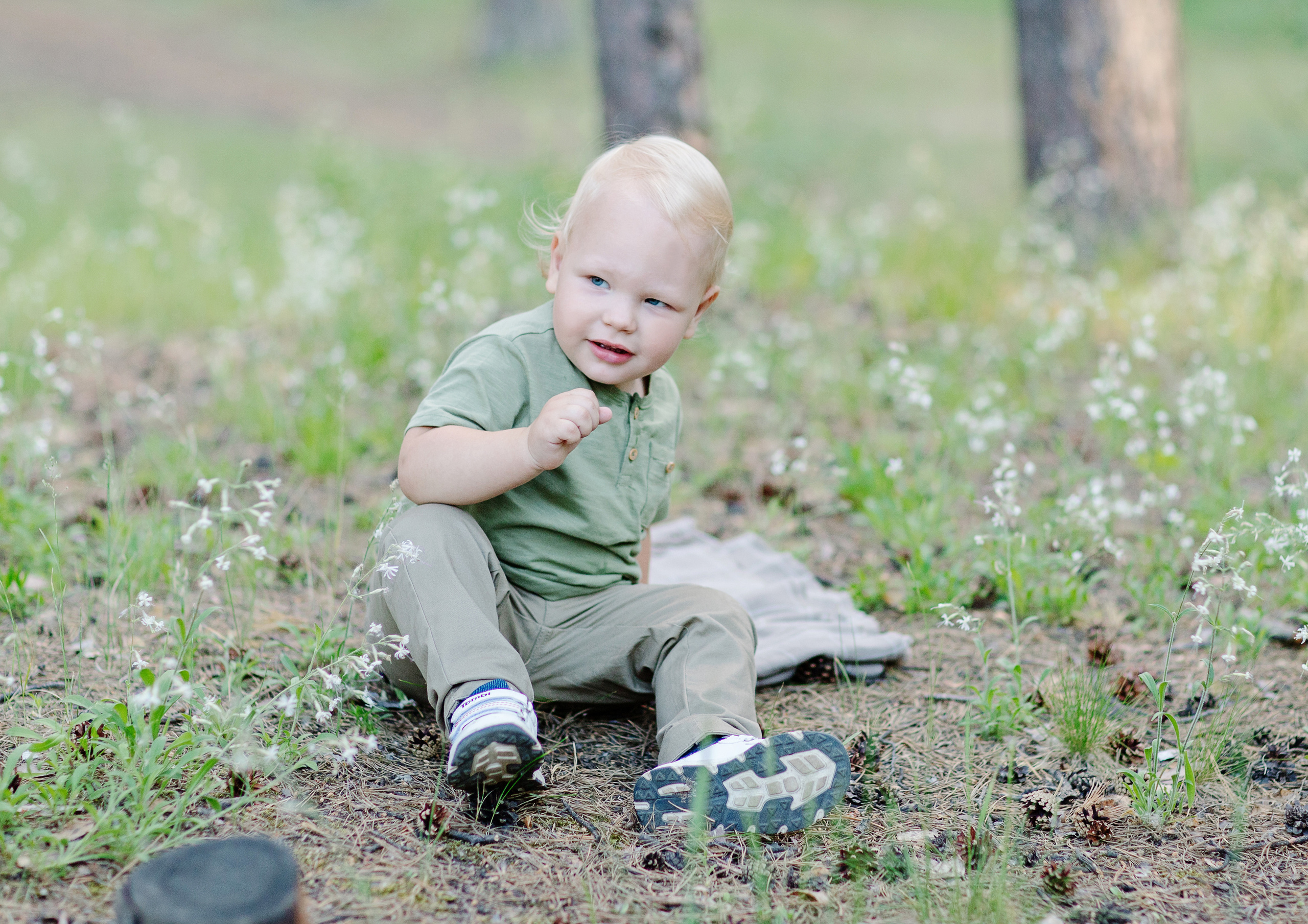 Ксения, Антон и Максим на прогулке. Психолог в Челябинске