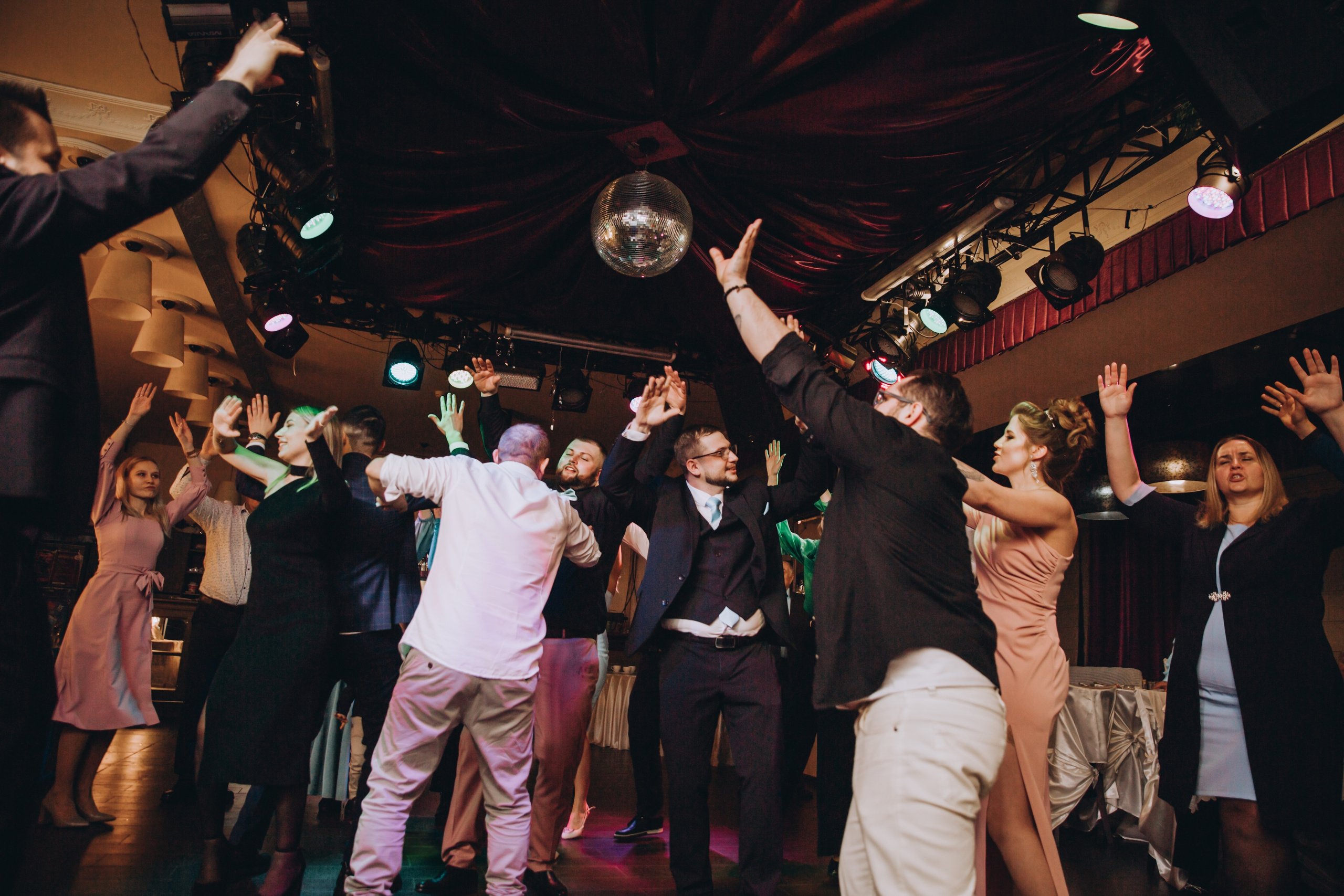 Классические свадьбы. Ведущий Воронов Евгений