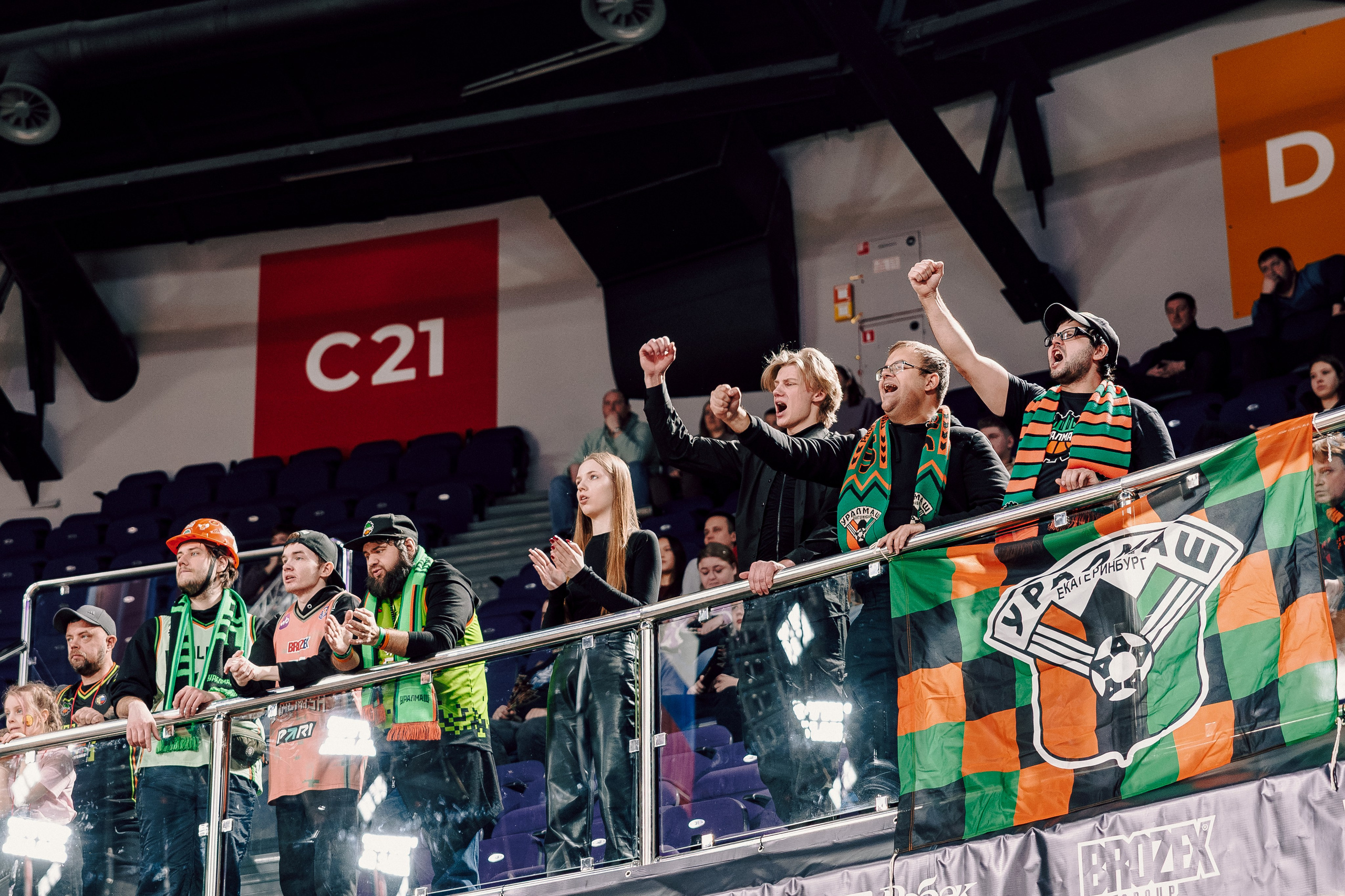 Winline Basket Cup — УРАЛМАШ — УНИКС. Лёшка Варзегов — фотограф