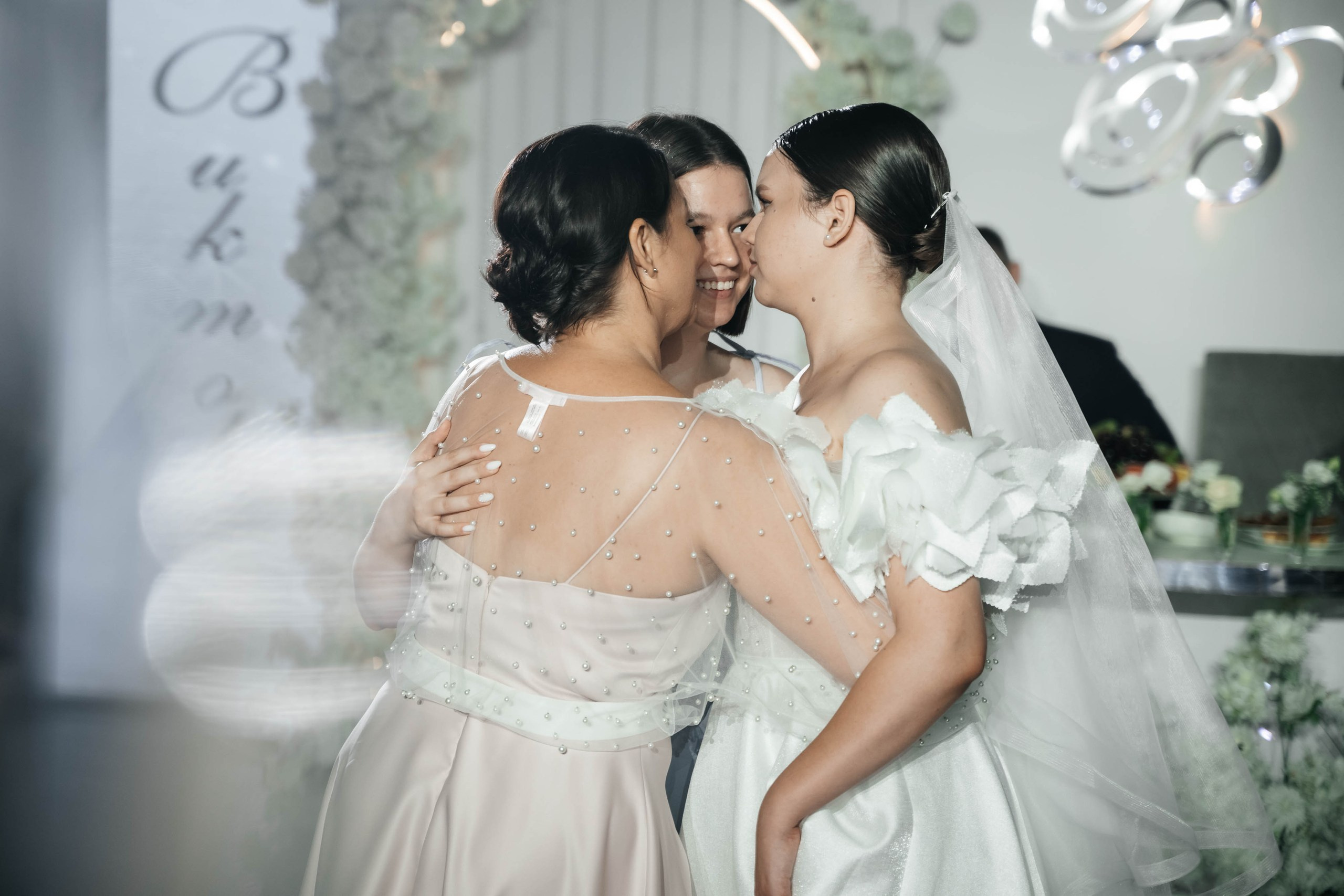 Виктор и Виктория. Свадебный фотограф Владимир Рябков