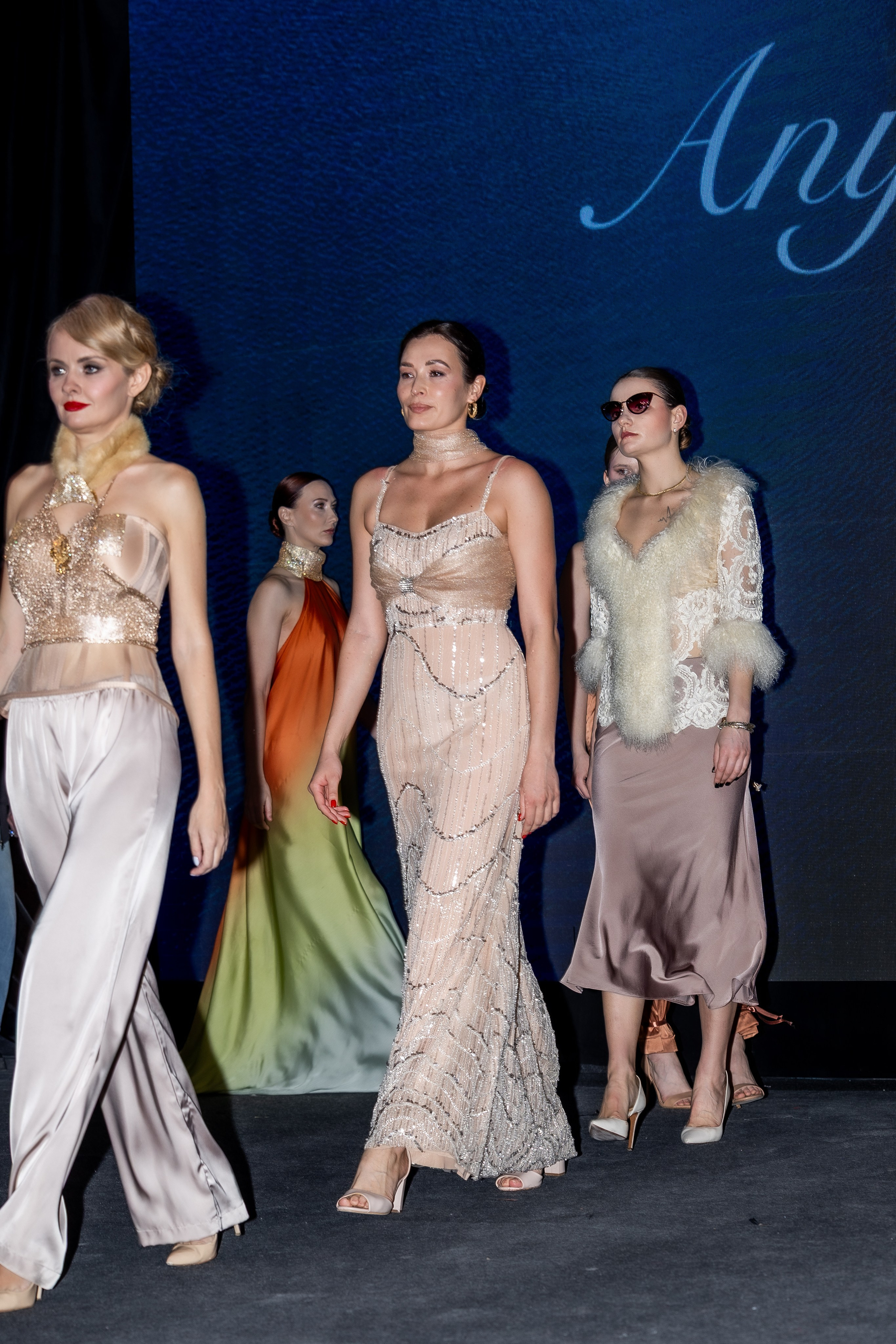 Модный показ Бренд AnyAmo на Модной волне. Студия фото, видеографии и мультимедийного дизайна в Москве Multi Frame Studio