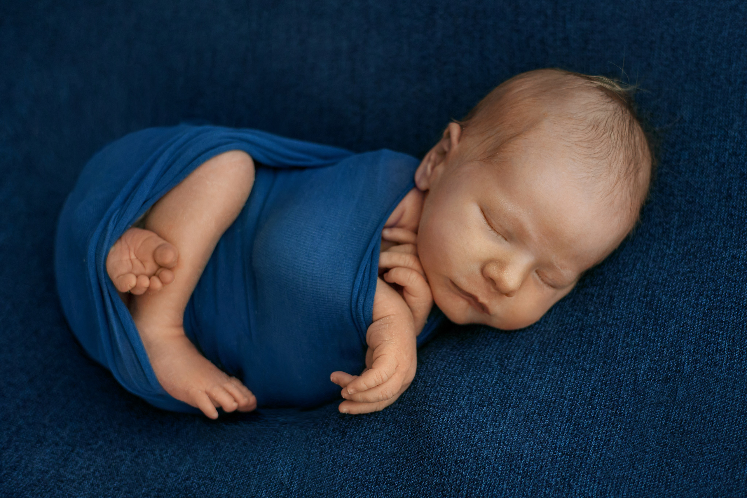 Newborn. Фотограф женского портрета, беременности и материнства Харькова Елена