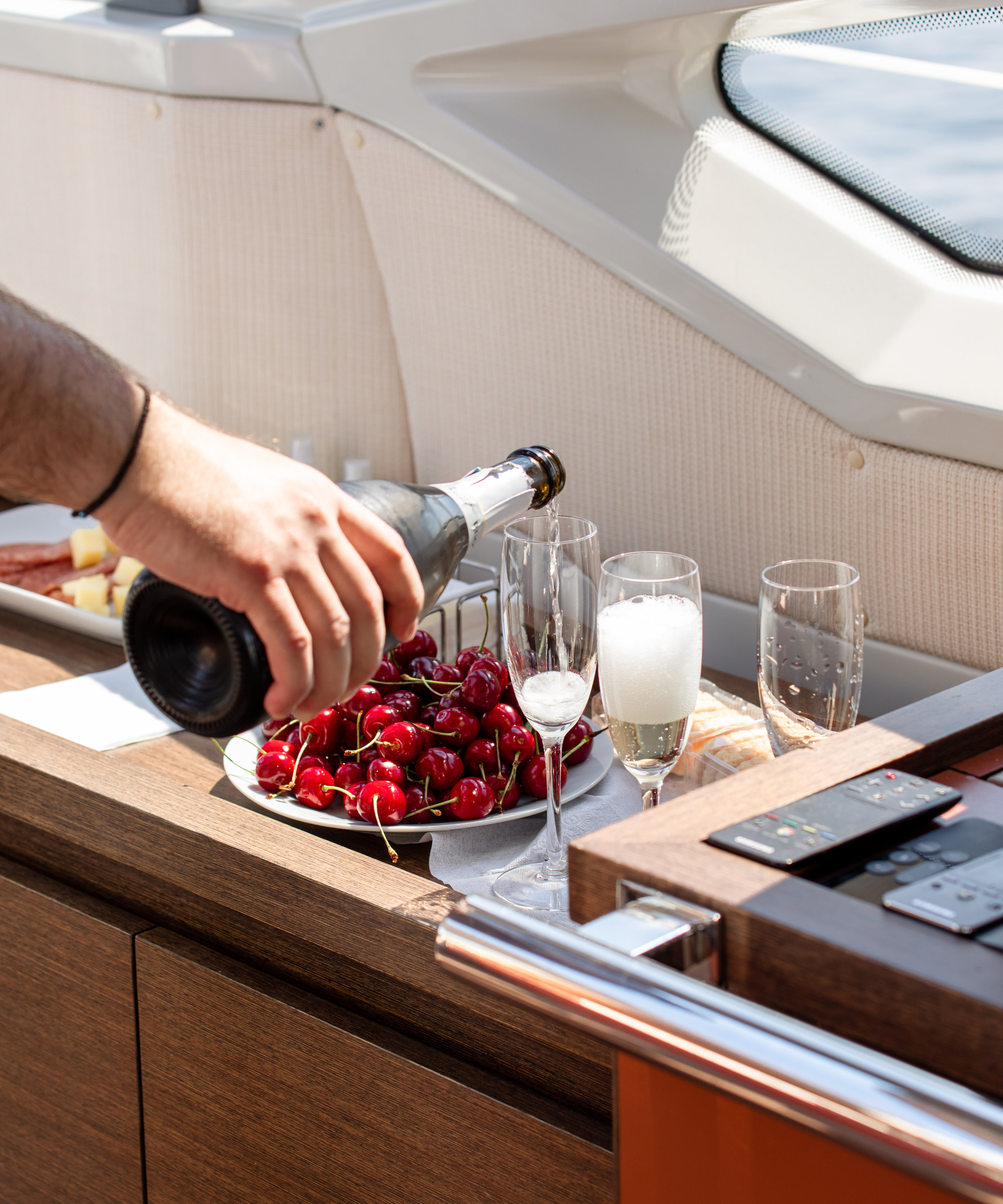 Yacht. Воройская Анна