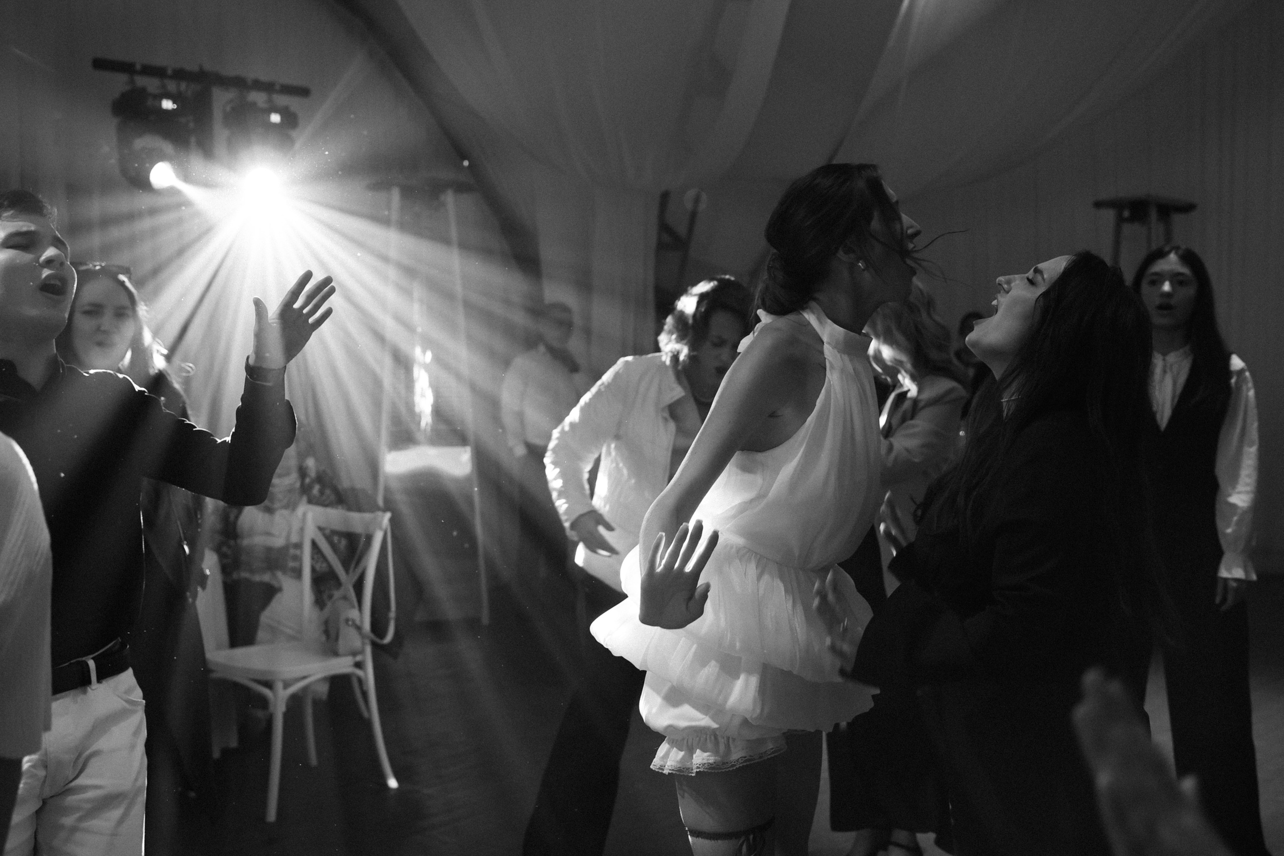 «В ИЗБРАННОЕ» Руслан&Ксюша. Свадебный фотограф в Ижевске Диля Ахмадишина