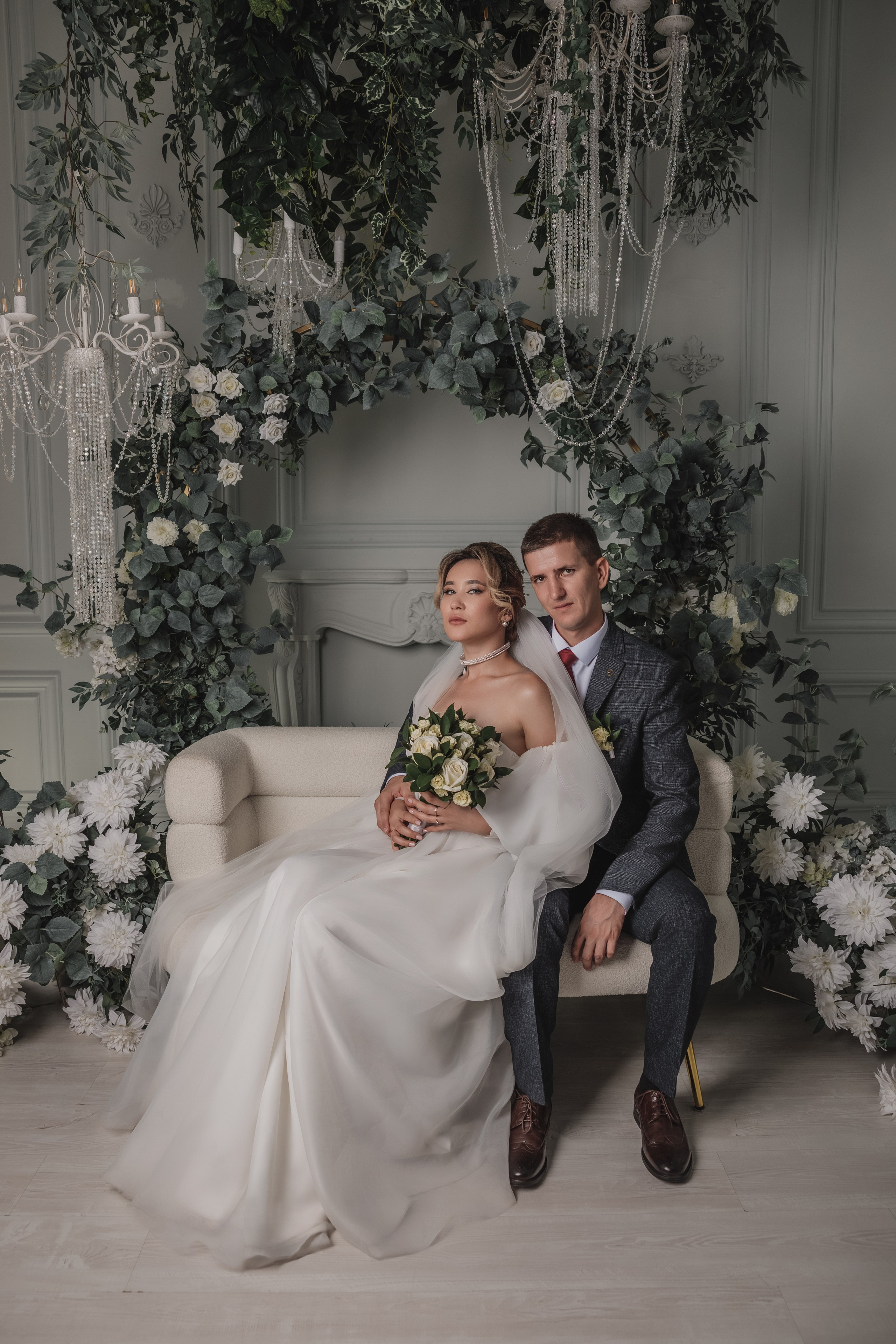 Свадебная фотосессия в фотостудии г. Саратова Яна и Сергей 28.08.2024. Свадебный фотограф, портретный фотограф в Москве и Саратове Оксана Анциферова