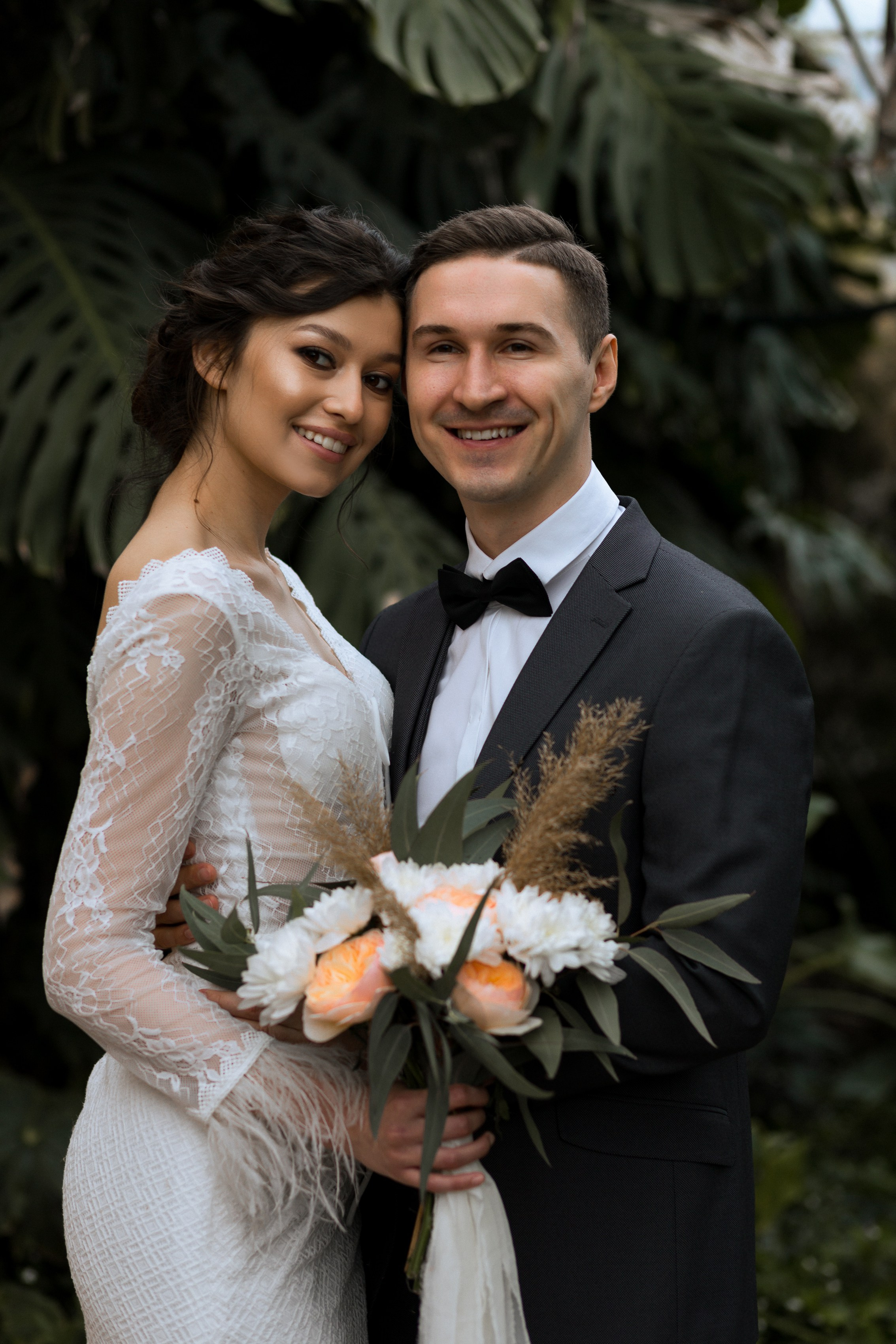 Свадебная фотосессия в оранжерее. Свадебный и семейный фотограф в Волгограде Кристина Иванова