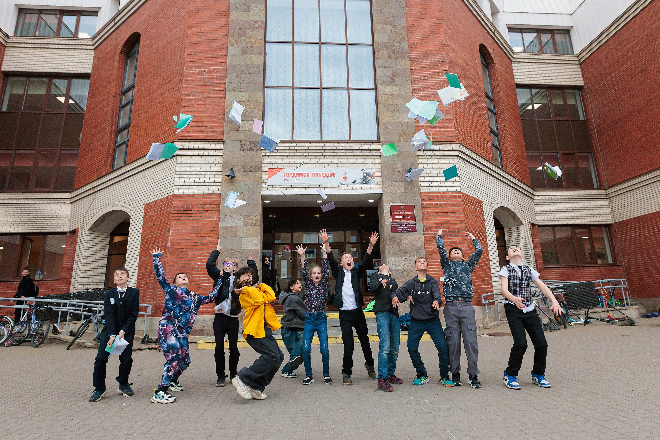 Фотосъёмка для выпускных альбомов из начальной школы. Свадебный, семейный, детский фотограф в Санкт-Петербурге
