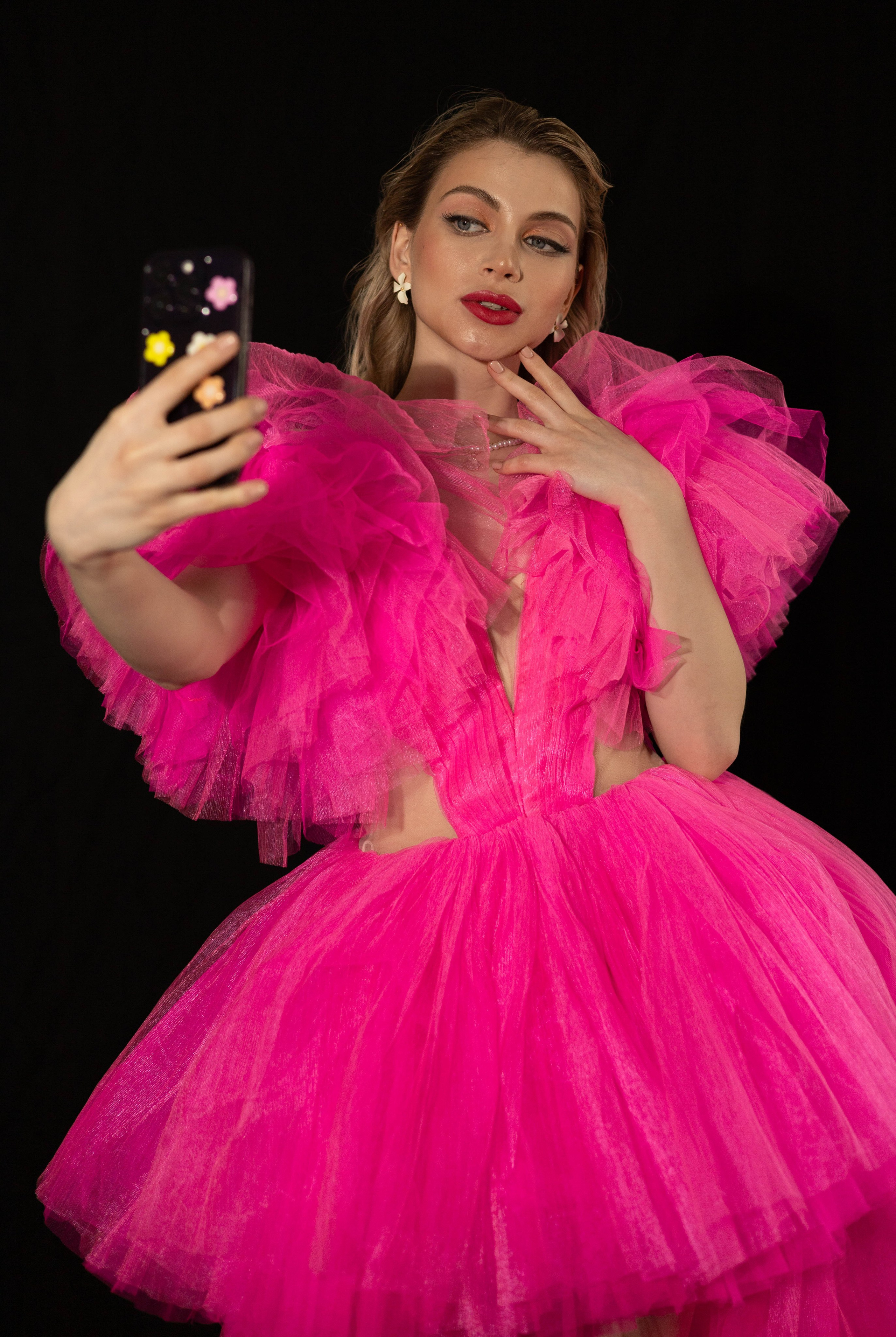 Екатерина. Fuchsia on black. Портретный фотограф Панферова Регина г. Санкт-Петербург, г. Казань