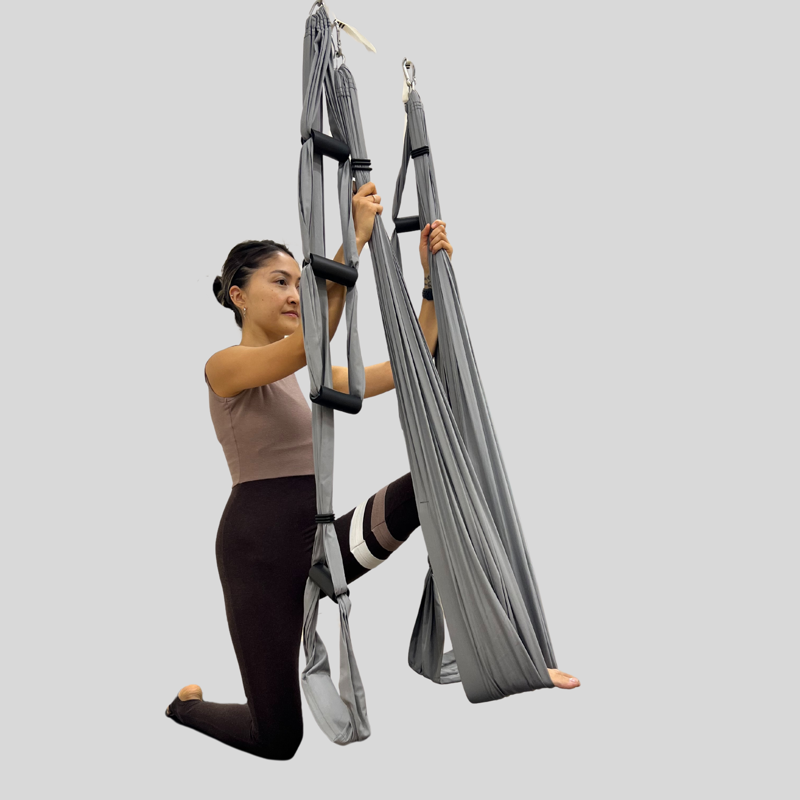 Флай йога, aerial yoga, аэро йога, связка в гамаке, позы в гамаке, aerial yoga exercise, fly yoga practice, fly yoga low, низкий гамак. Преподаю и провожу обучение по флай йоге