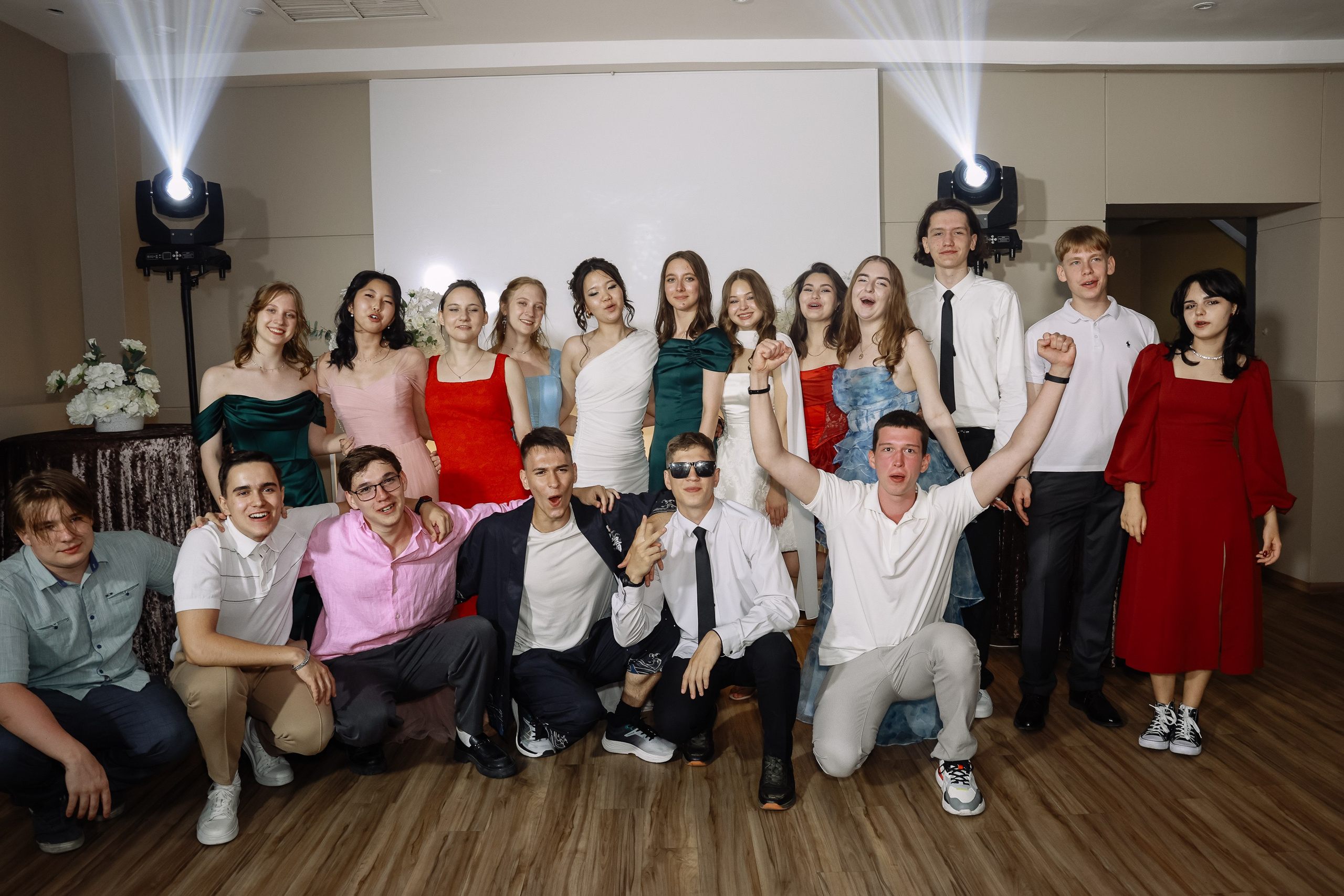 Выпускной 210 школа _ вечеринка. Фотограф Юлия Мальцева