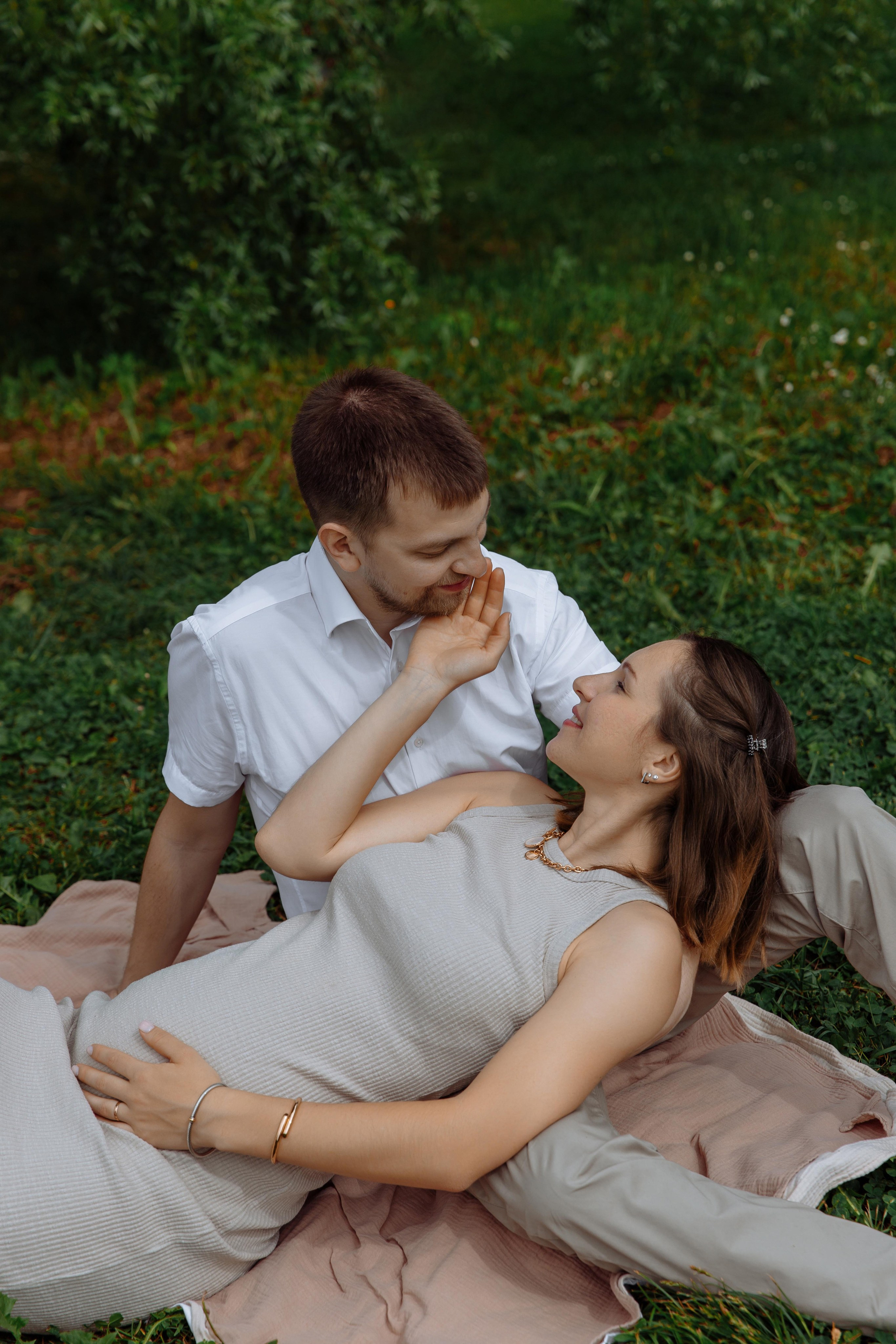Фотосессия беременности в усадьбе Валуево. Фотограф Александра Сыщенко