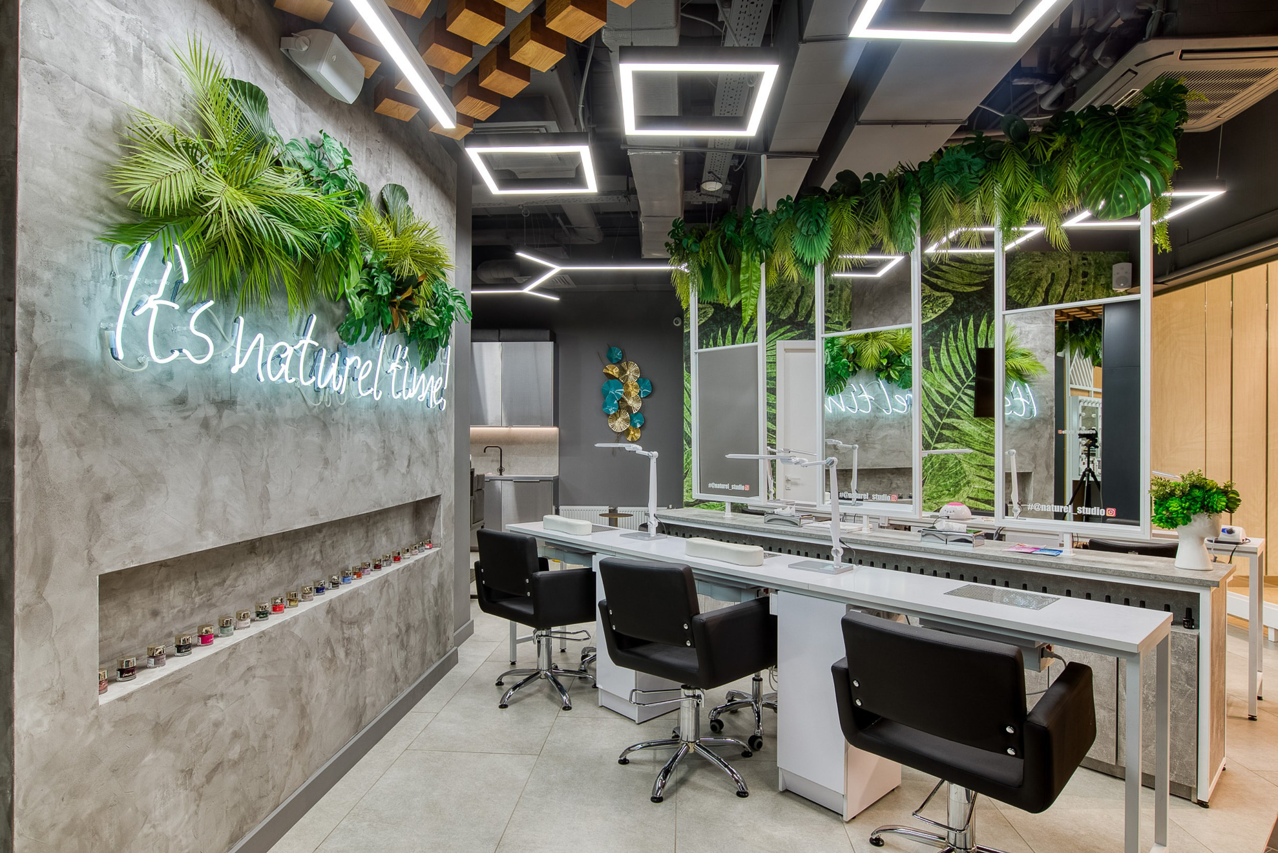 Клиники и салоны. Герман Лепёхин коммерческий фотограф в Москве: репортаж, портреты, интерьеры, производство