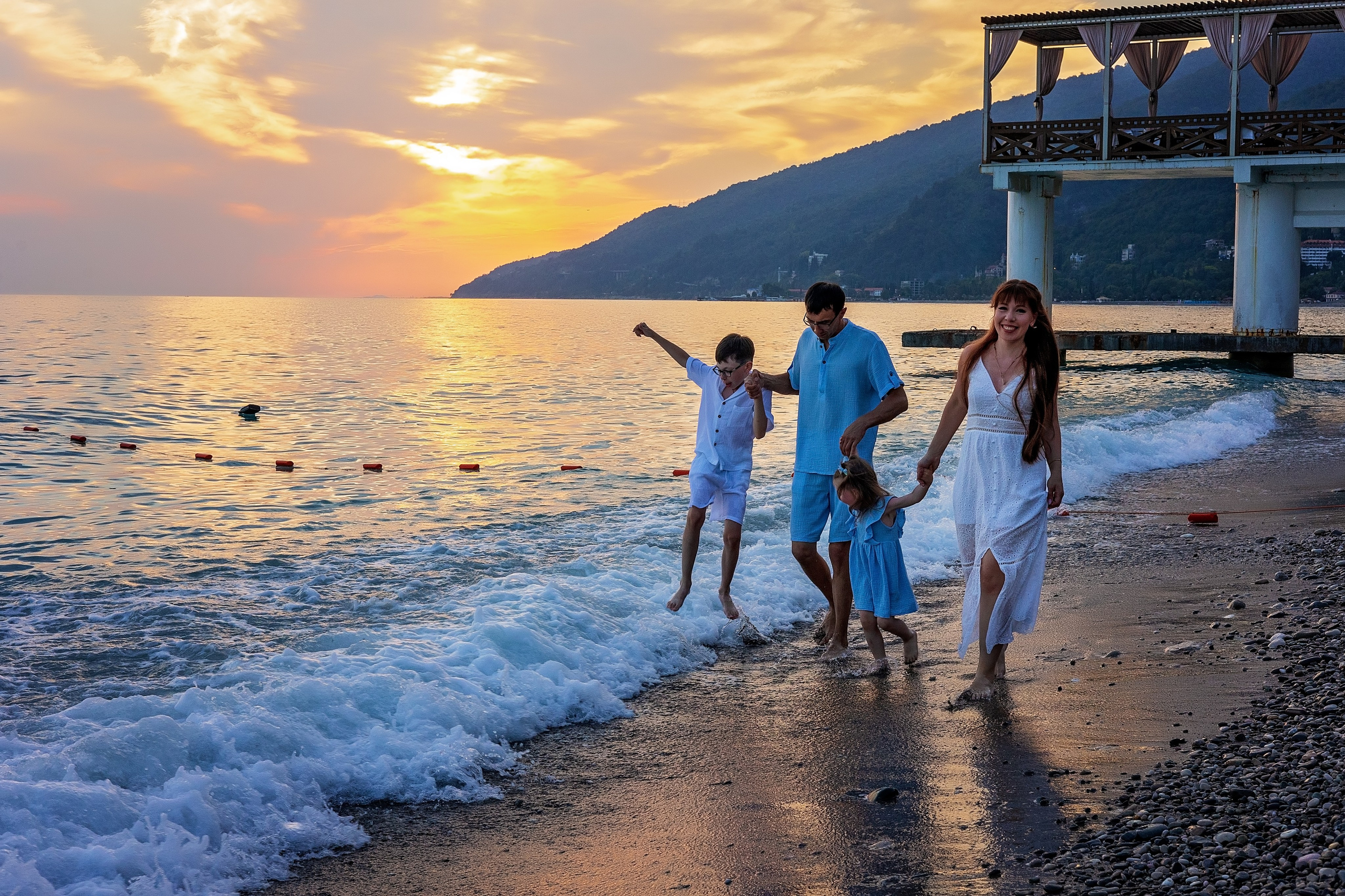 Отдых в Гагре. Свадебный и семейный фотограф в Абхазии Эля Цишба