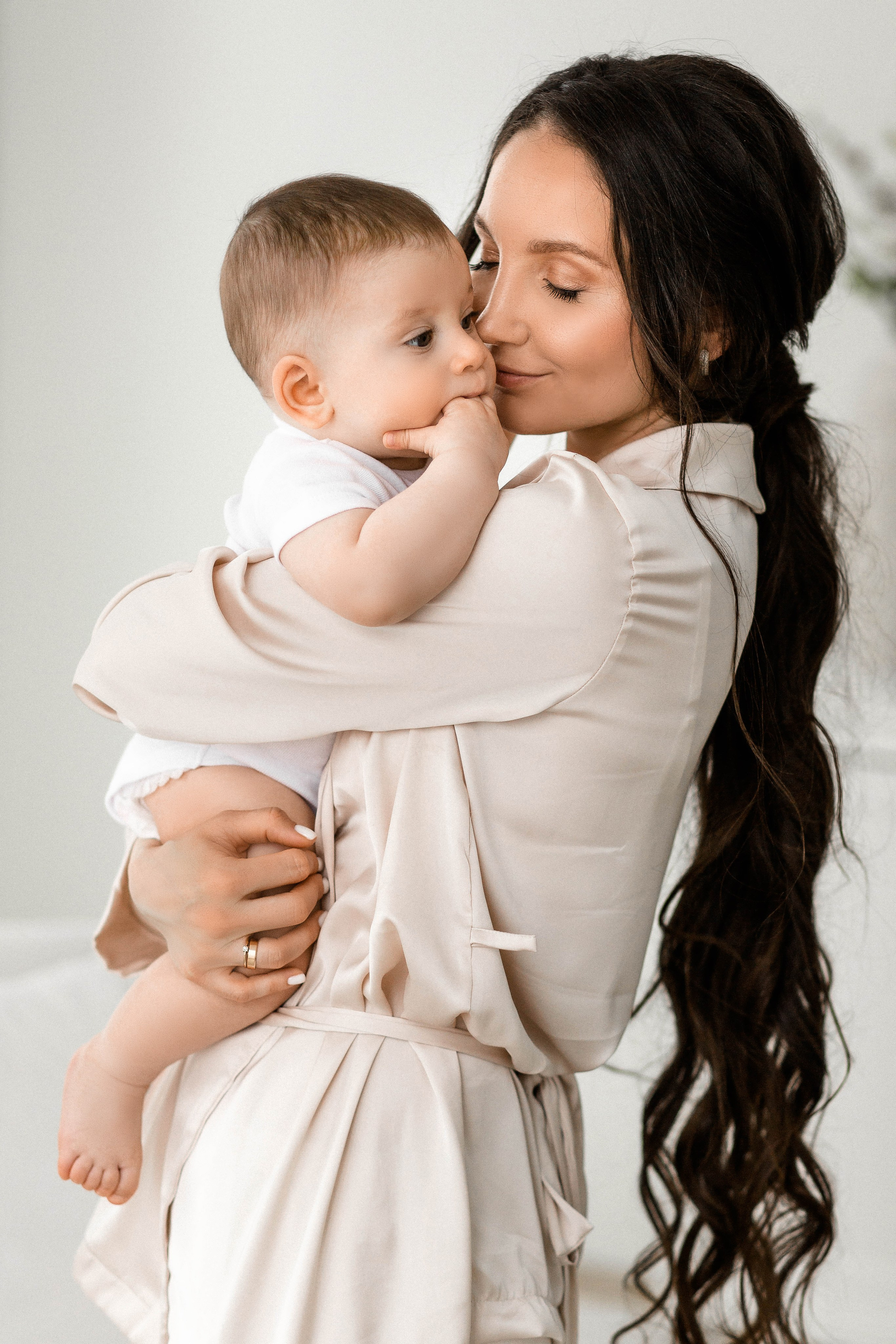 Настя, Алан и Мирон. Главная