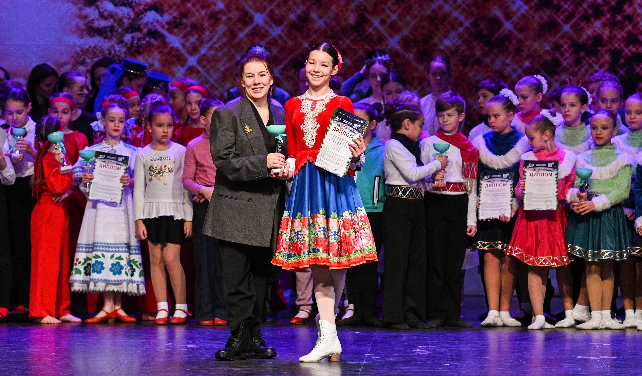 14.11.2024 «Новогодний Звездопад Талантов» Фестивальное движение «Шаг к мечте» г. Москва. Медиастудия Фото Концепт