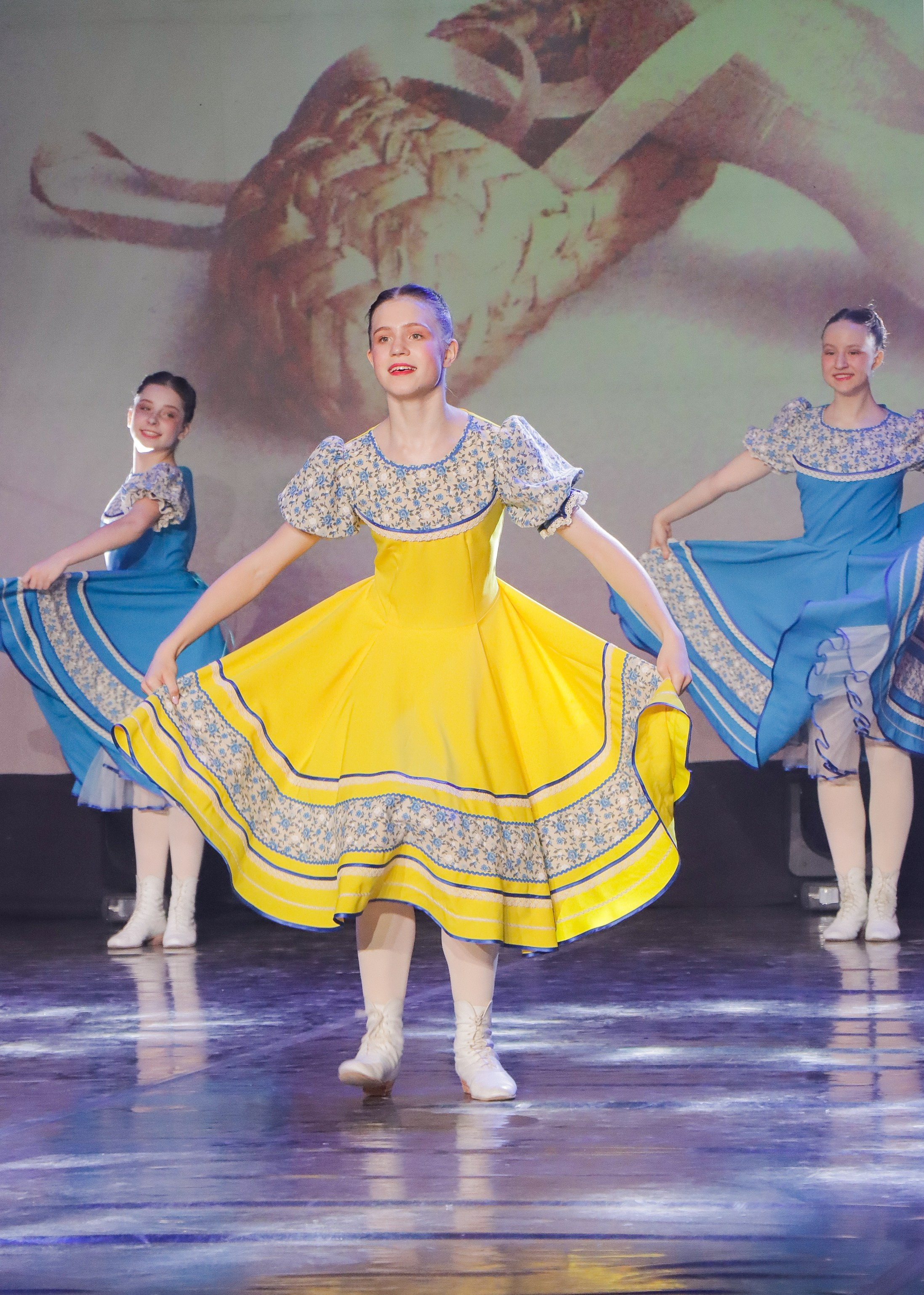 01.06.2024 Фестиваль-конкурс «Мир под названием — Искусство танца» г. Кострома. Медиастудия Фото Концепт