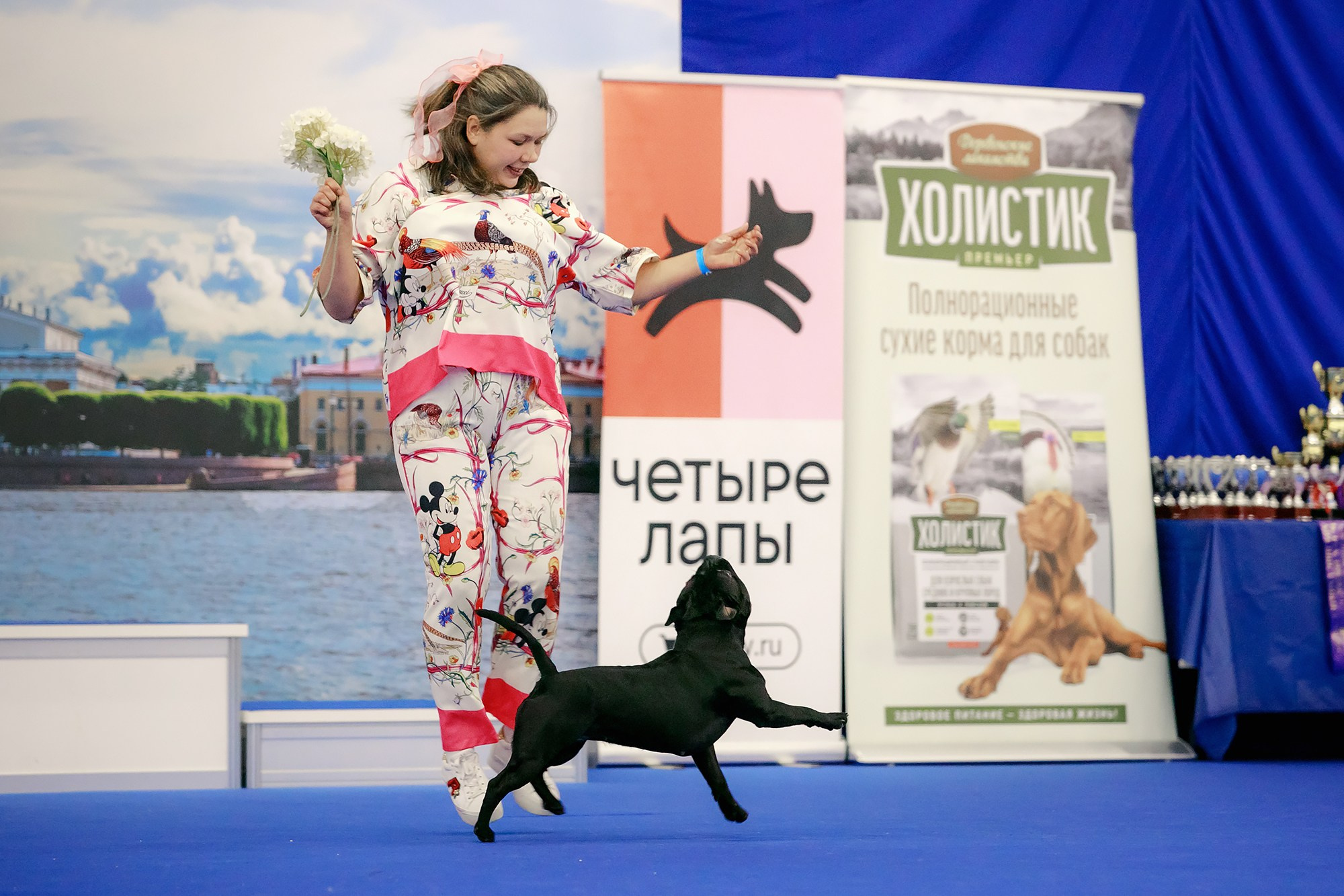 Танцы на выставке «Зоошоу», СПб. Фотограф-анималист Mary Mart — Москва, Питер