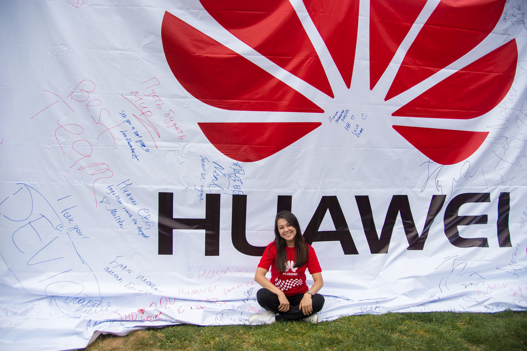 Тимбилдинг HUAWEI. Профессиональная съемка в Алматы