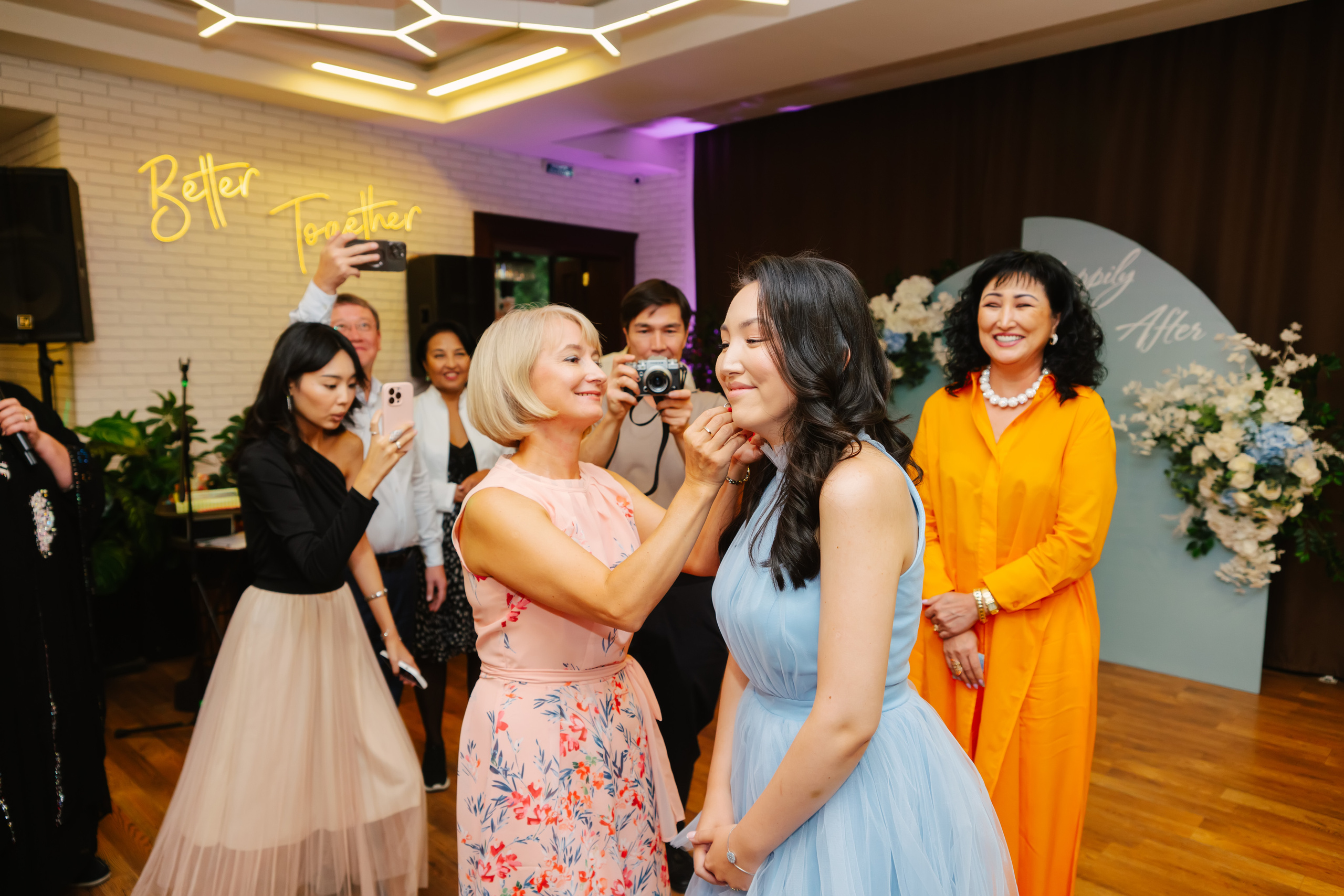 Сырға салу. Профессиональная съемка в Алматы