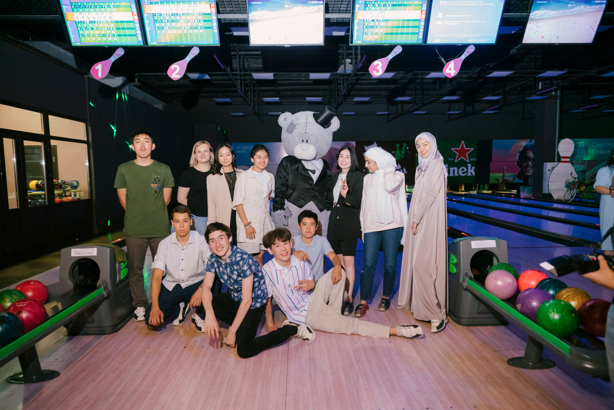 Школьный выпускной. Профессиональная съемка в Алматы