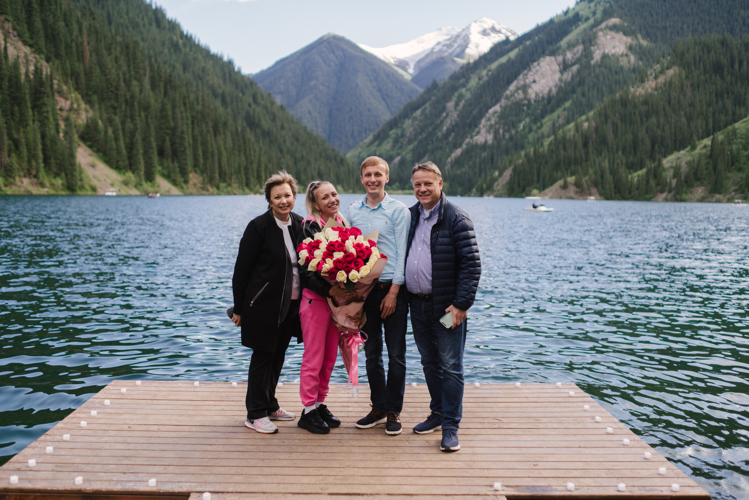 Предложение руки на Кольсае. Профессиональная съемка в Алматы