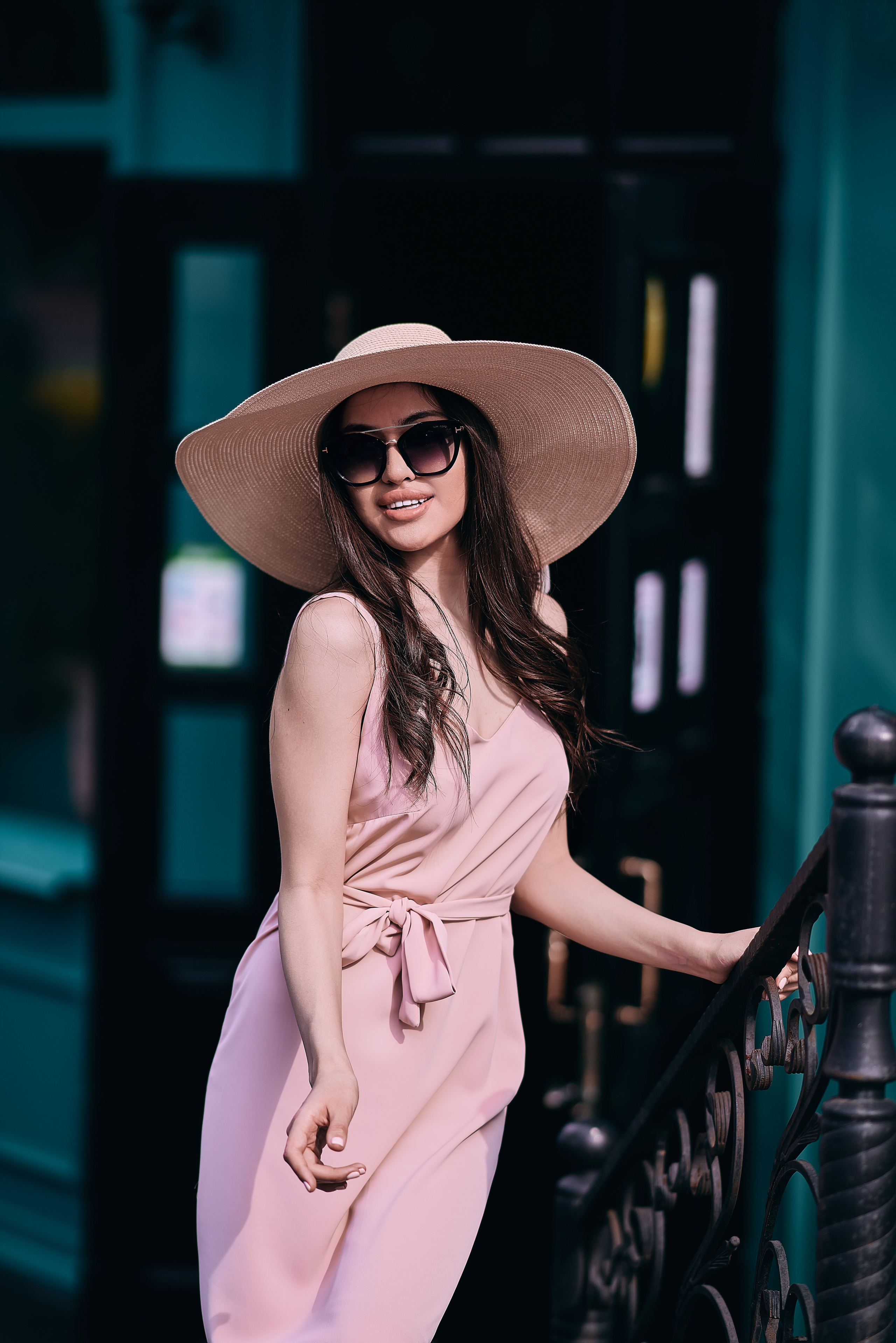 Уличная фотосессия. Профессиональная съемка в Алматы