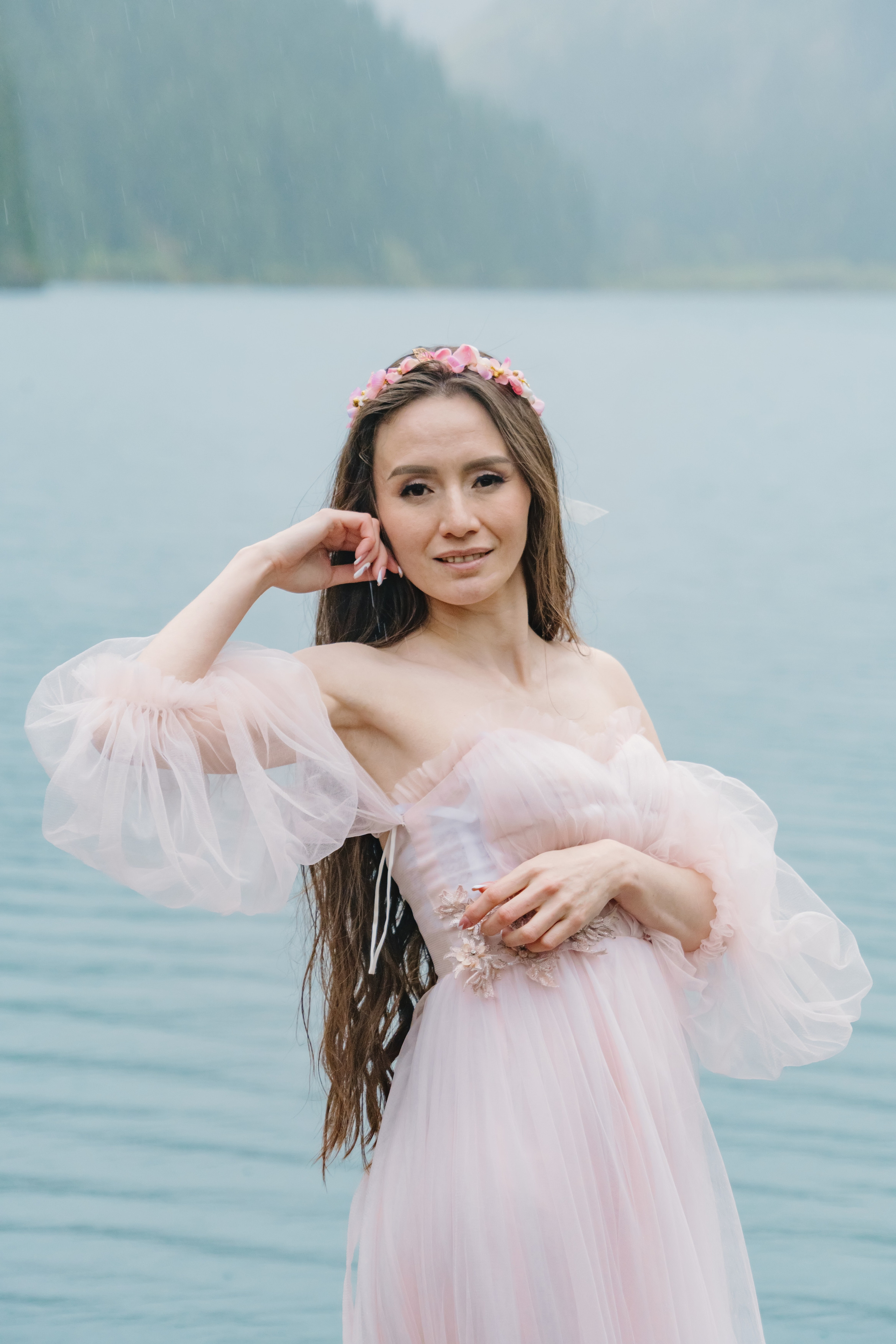 Индивидуальная фотосессия на Чарыне. Профессиональная съемка в Алматы