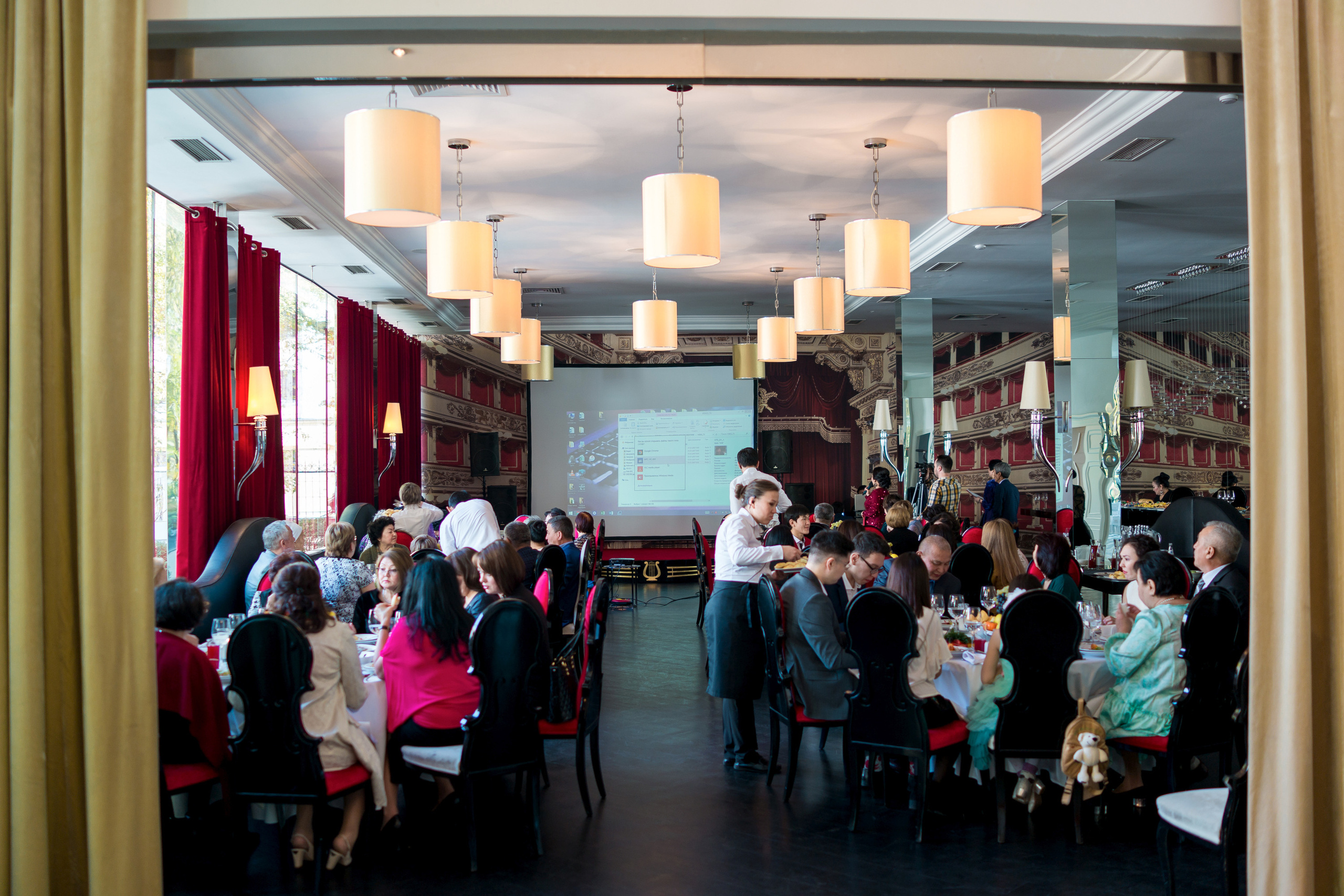 Юбилей. Профессиональная съемка в Алматы