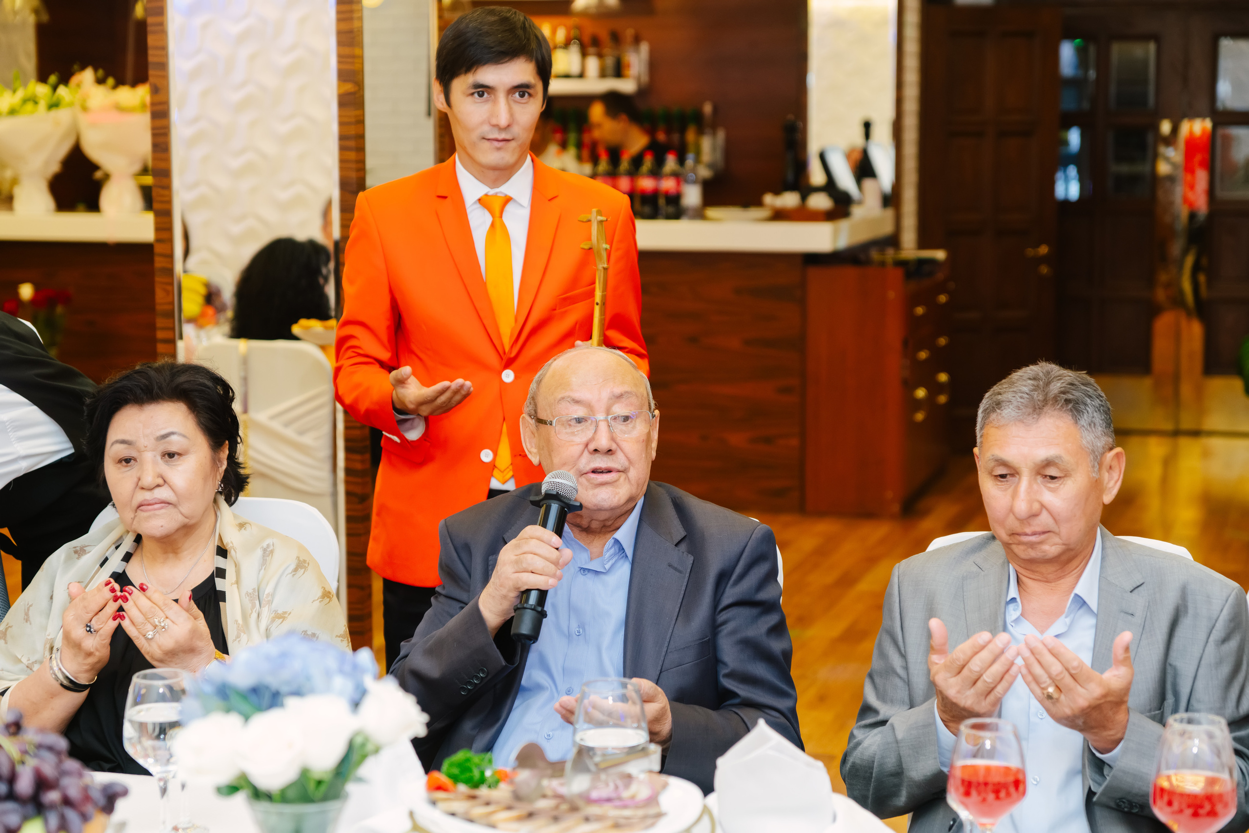 Сырға салу. Профессиональная съемка в Алматы