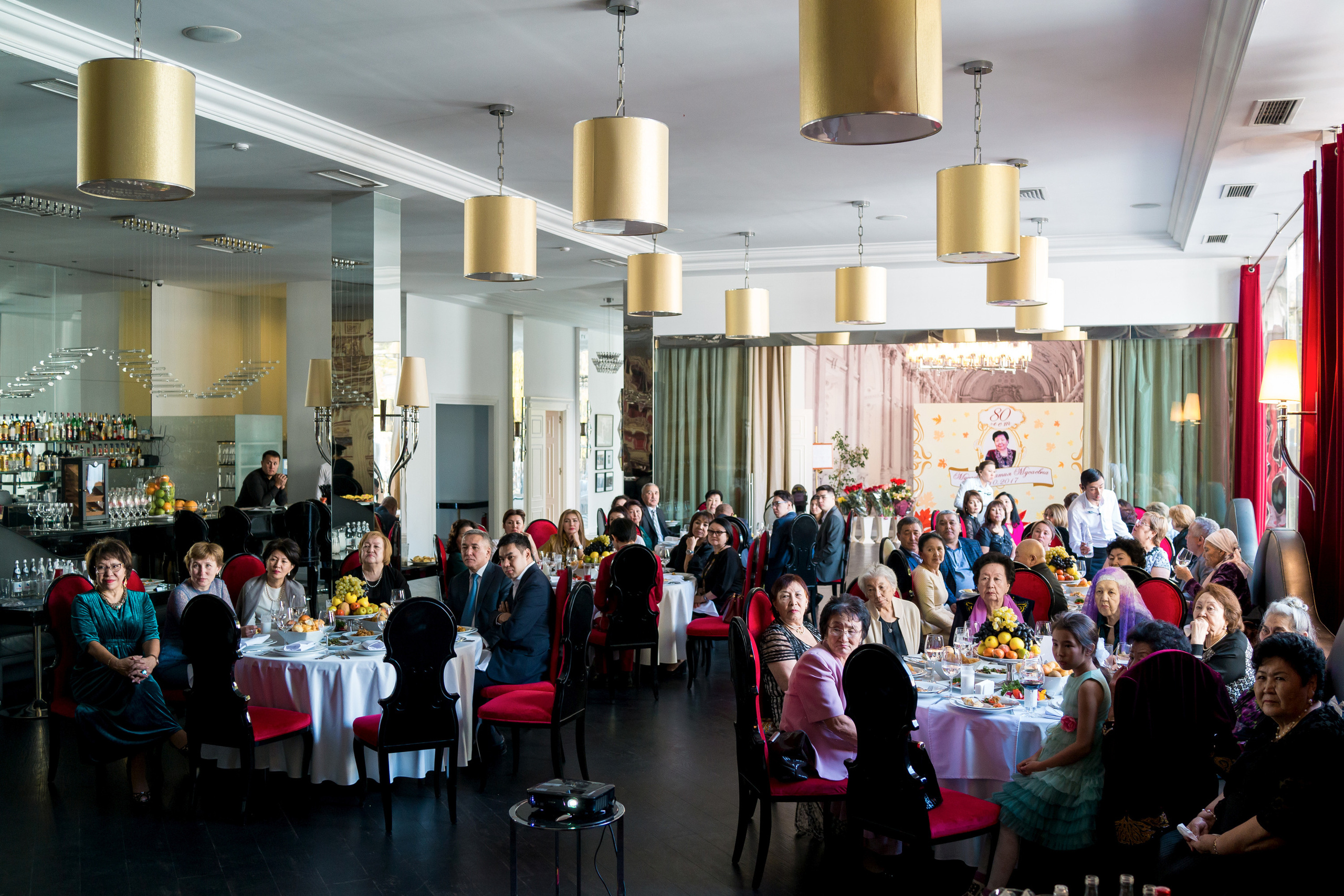 Юбилей. Профессиональная съемка в Алматы