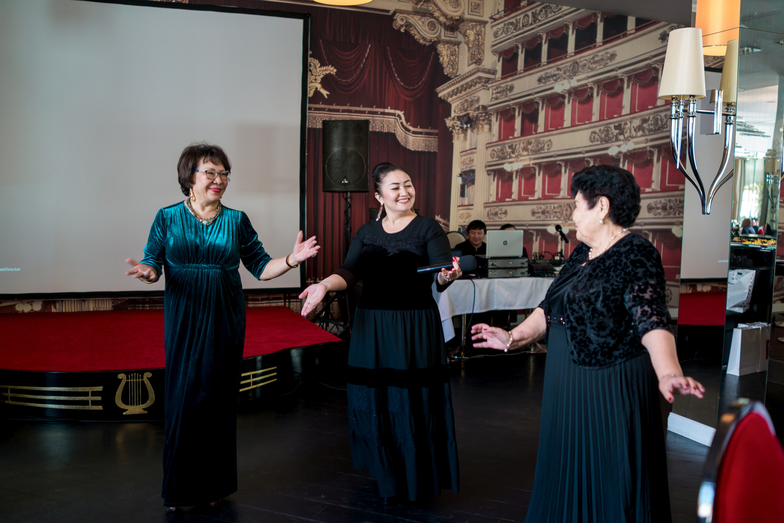 Юбилей. Профессиональная съемка в Алматы