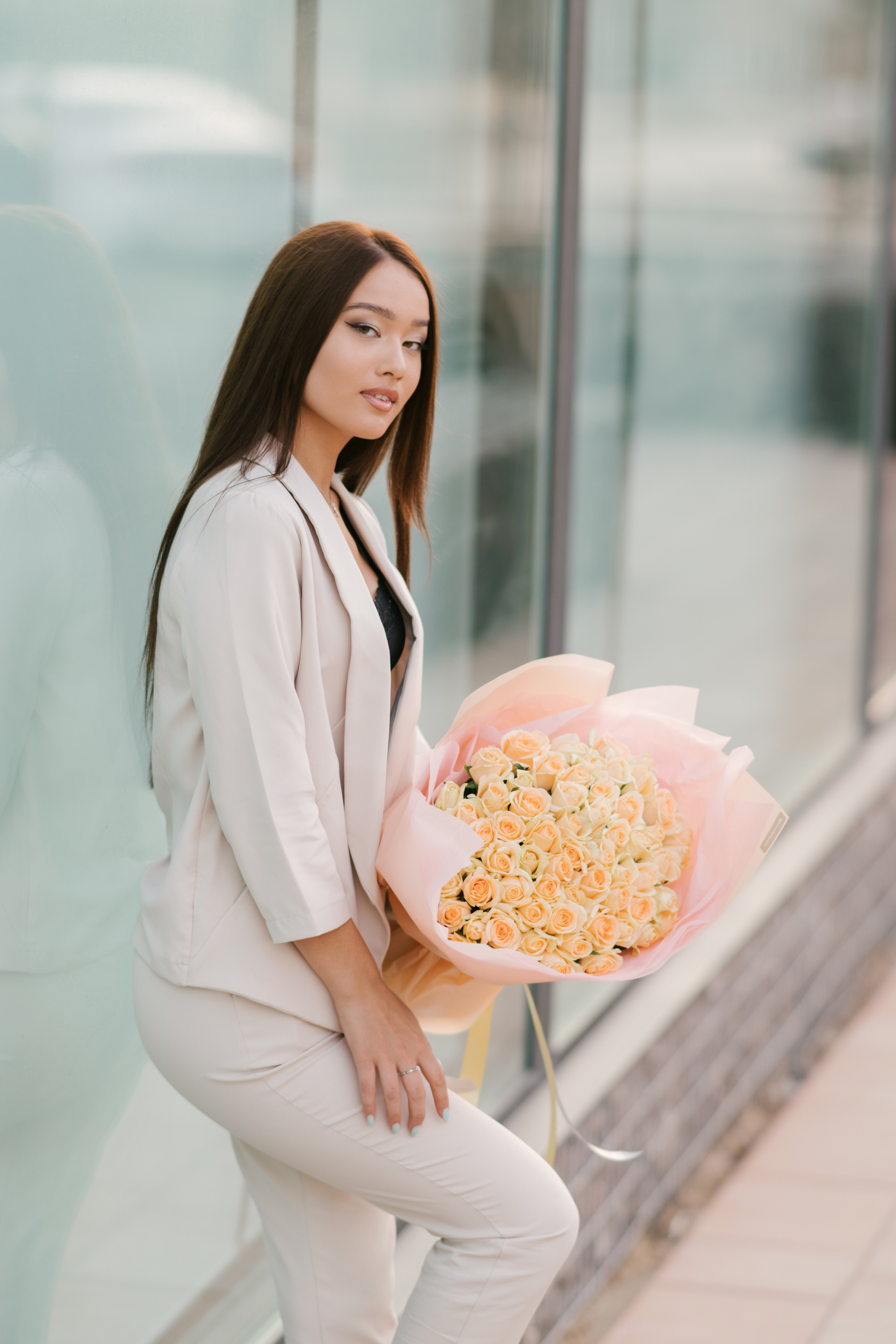 Цветочник. Профессиональная съемка в Алматы