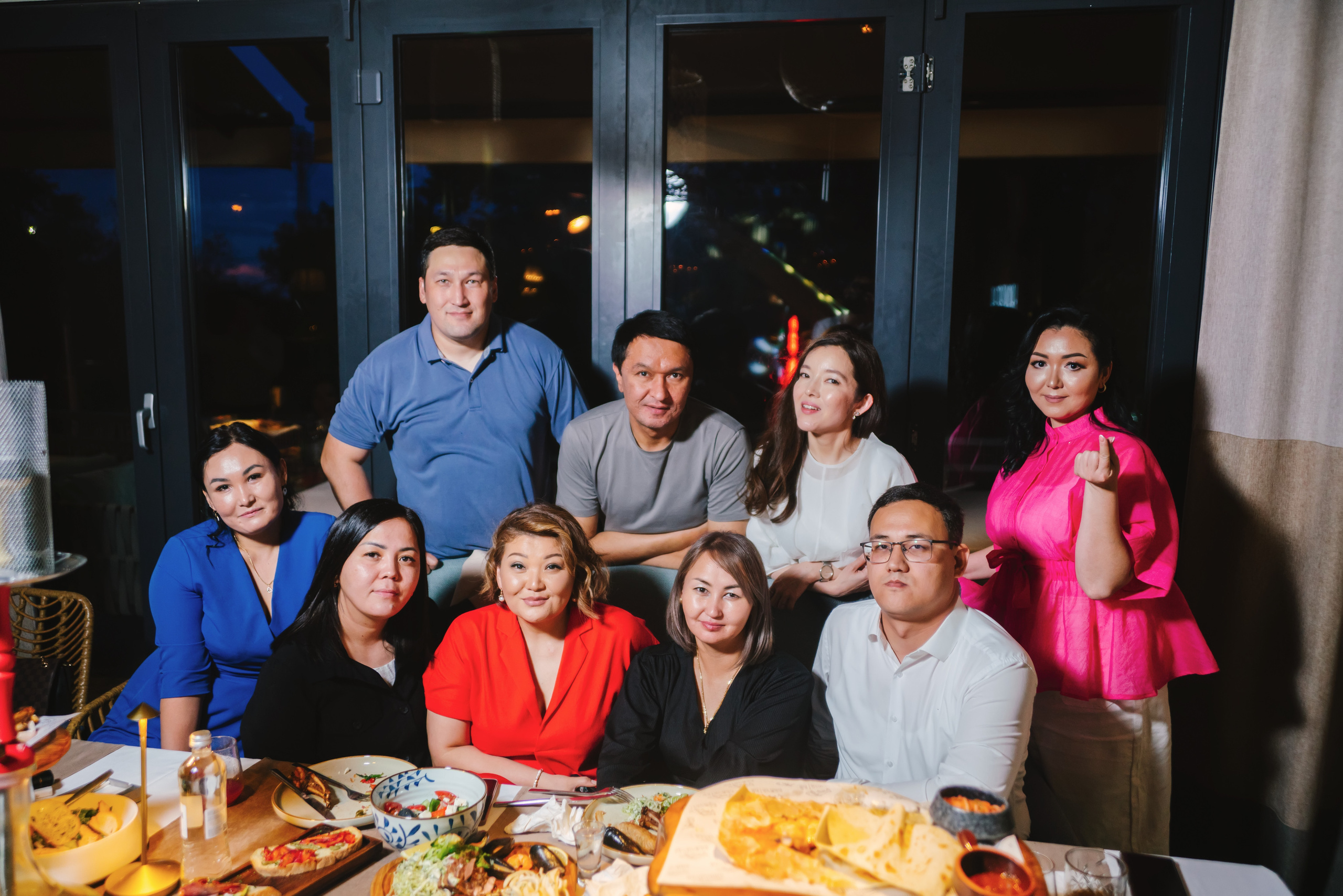 Встреча одноклассников. Профессиональная съемка в Алматы