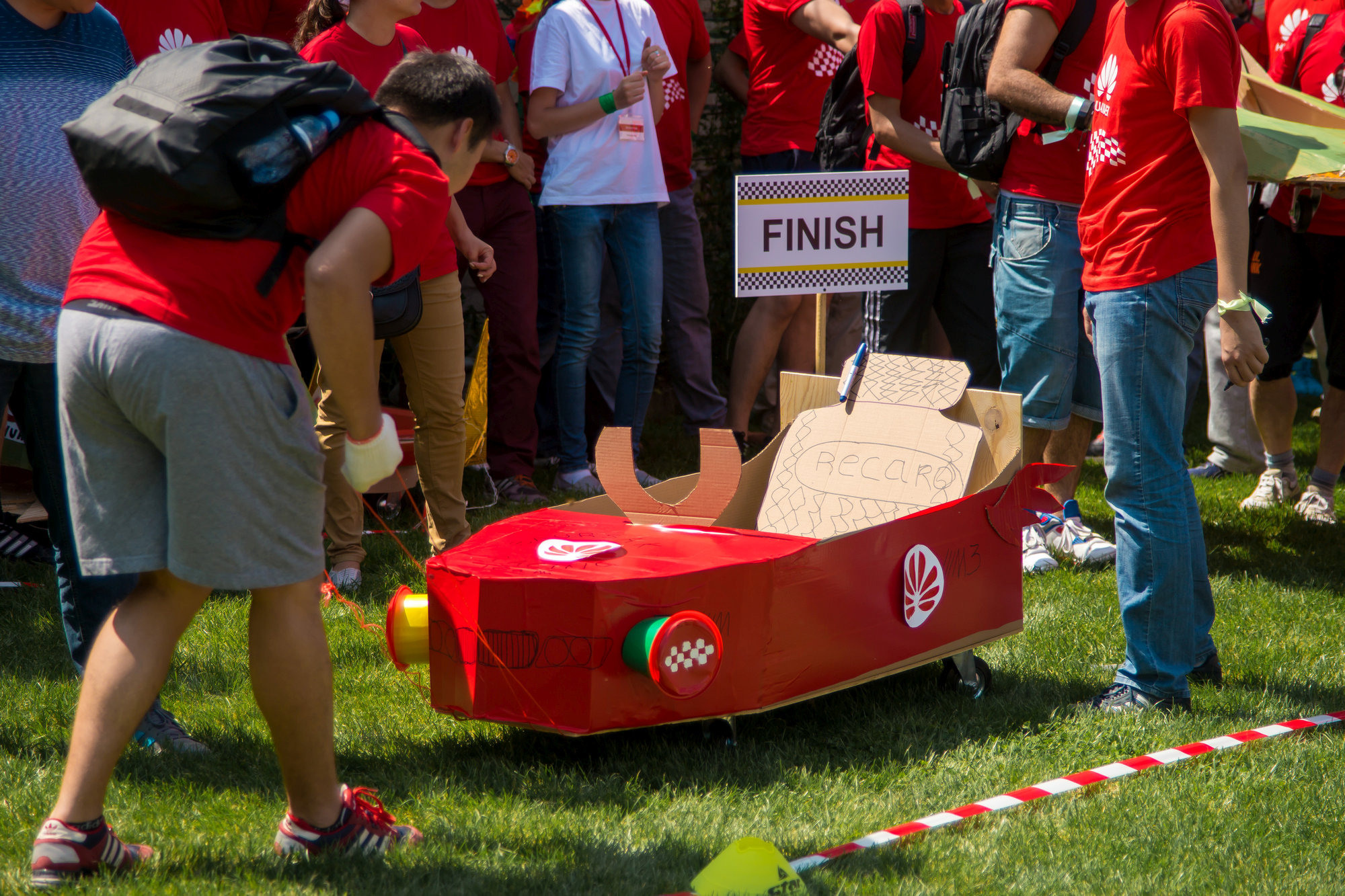 Тимбилдинг HUAWEI. Профессиональная съемка в Алматы