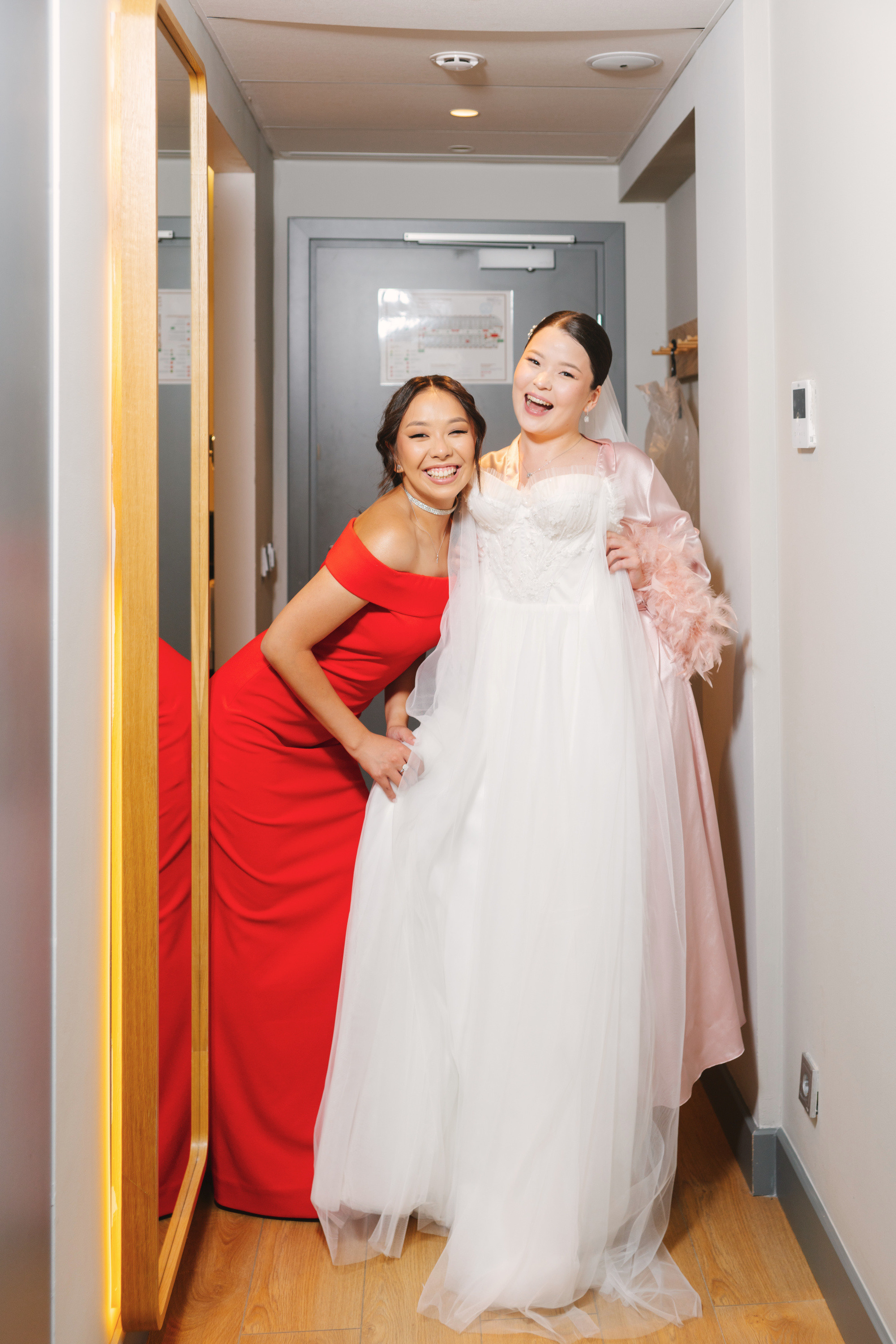 Свадебные сборы. Профессиональная съемка в Алматы