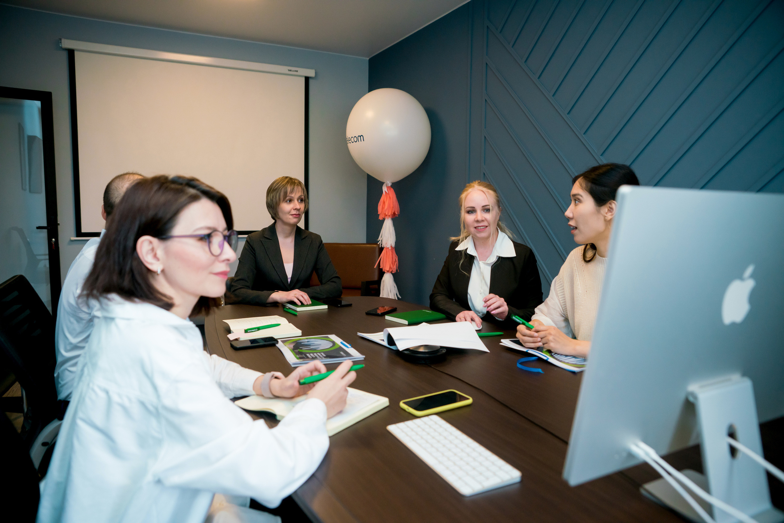 Q telecom. Профессиональная съемка в Алматы