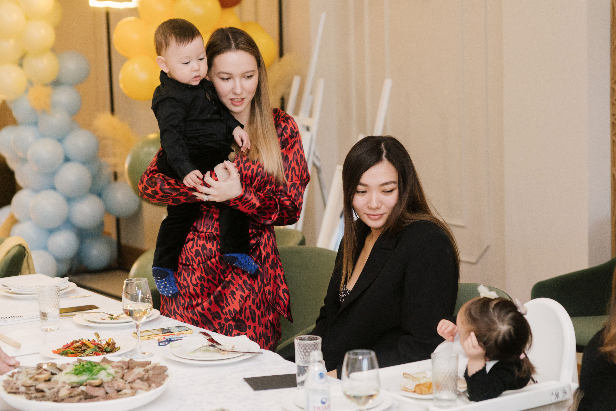 Годик, день рождения. Профессиональная съемка в Алматы