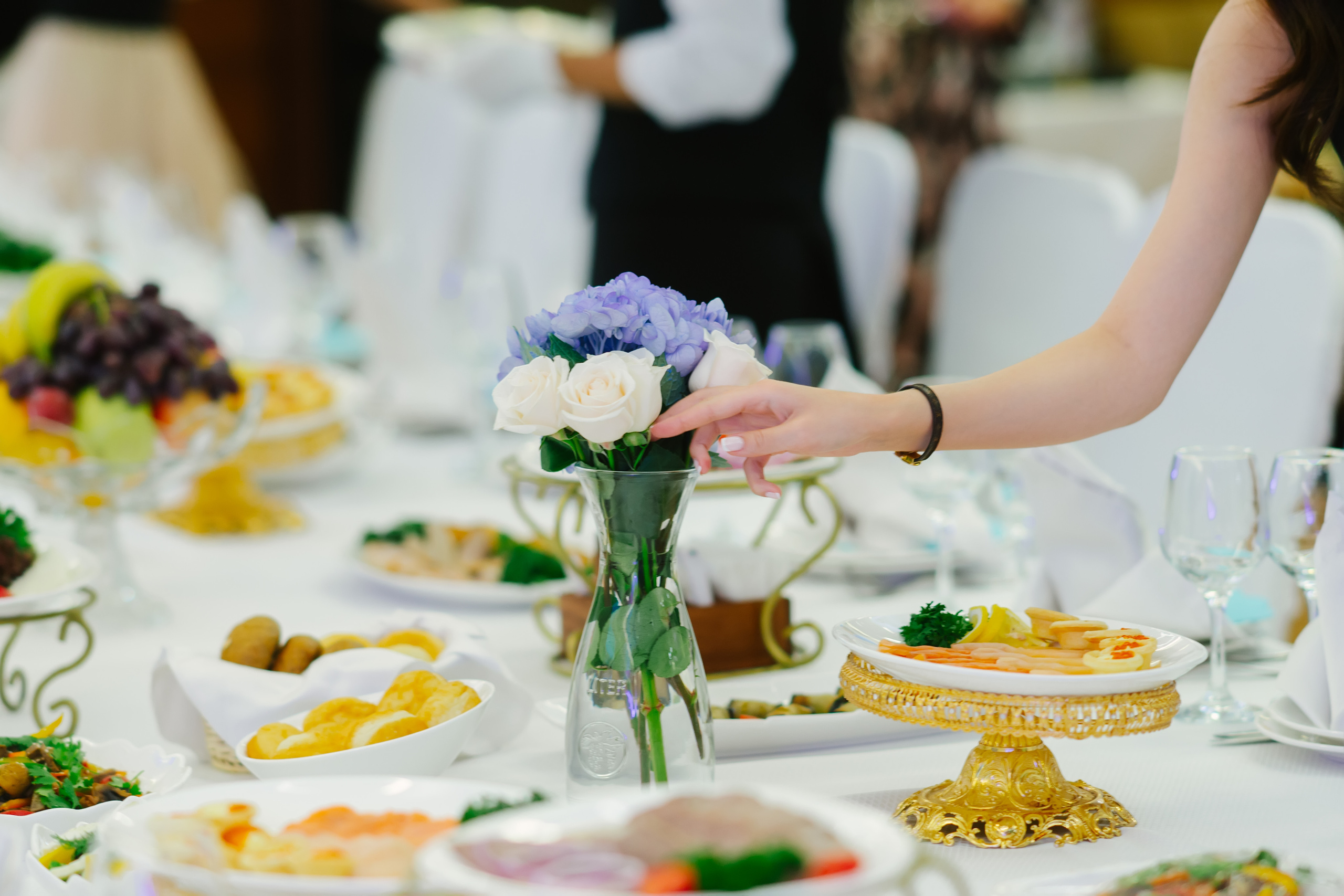 Сырға салу. Профессиональная съемка в Алматы