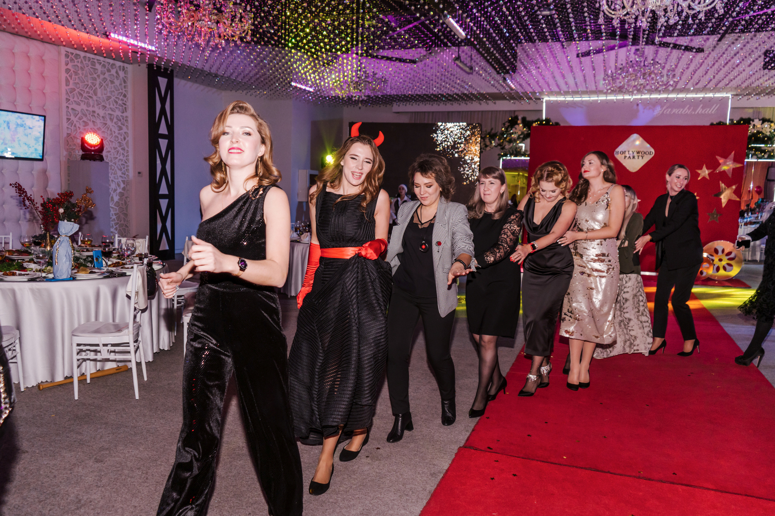 Новогодний корпоратив. Профессиональная съемка в Алматы