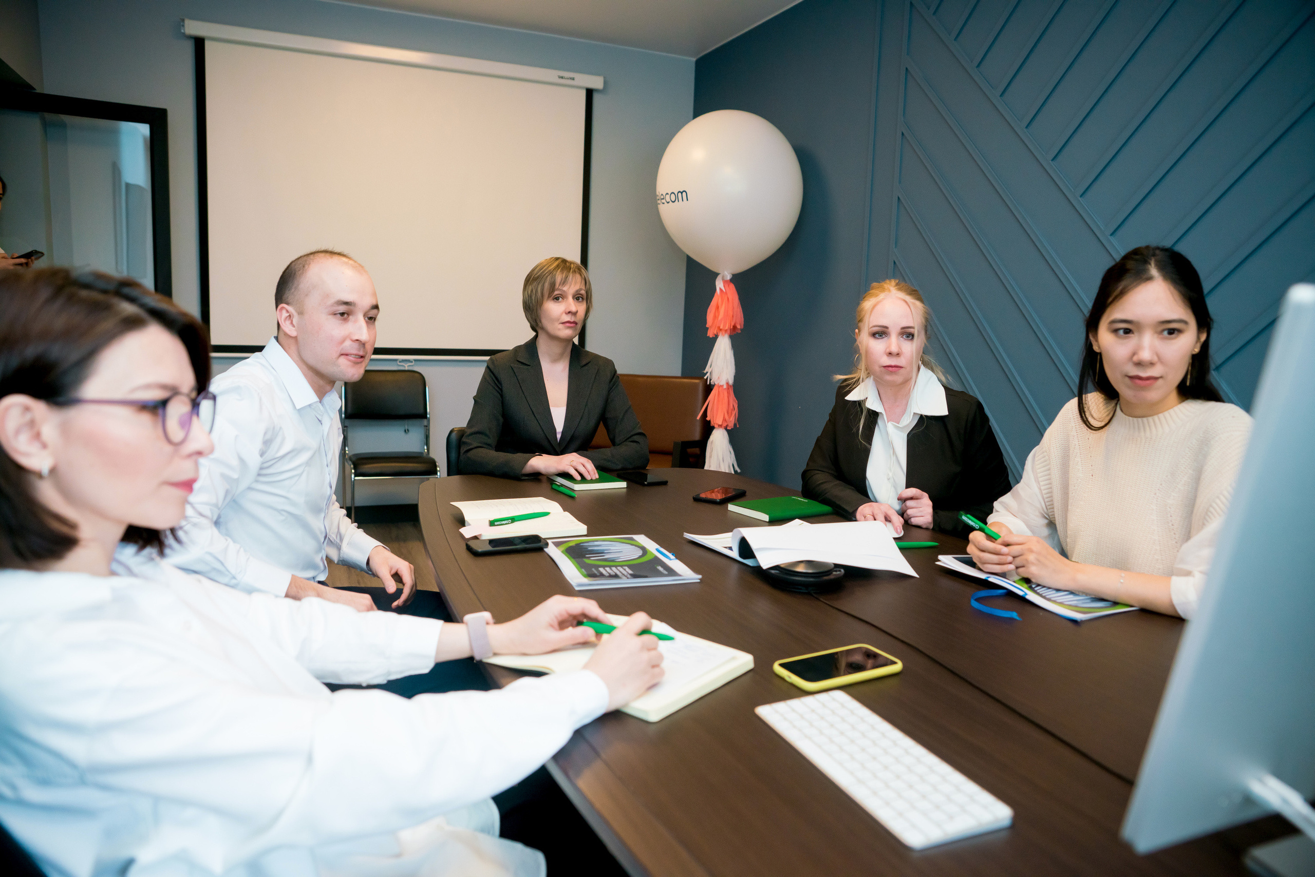 Q telecom. Профессиональная съемка в Алматы