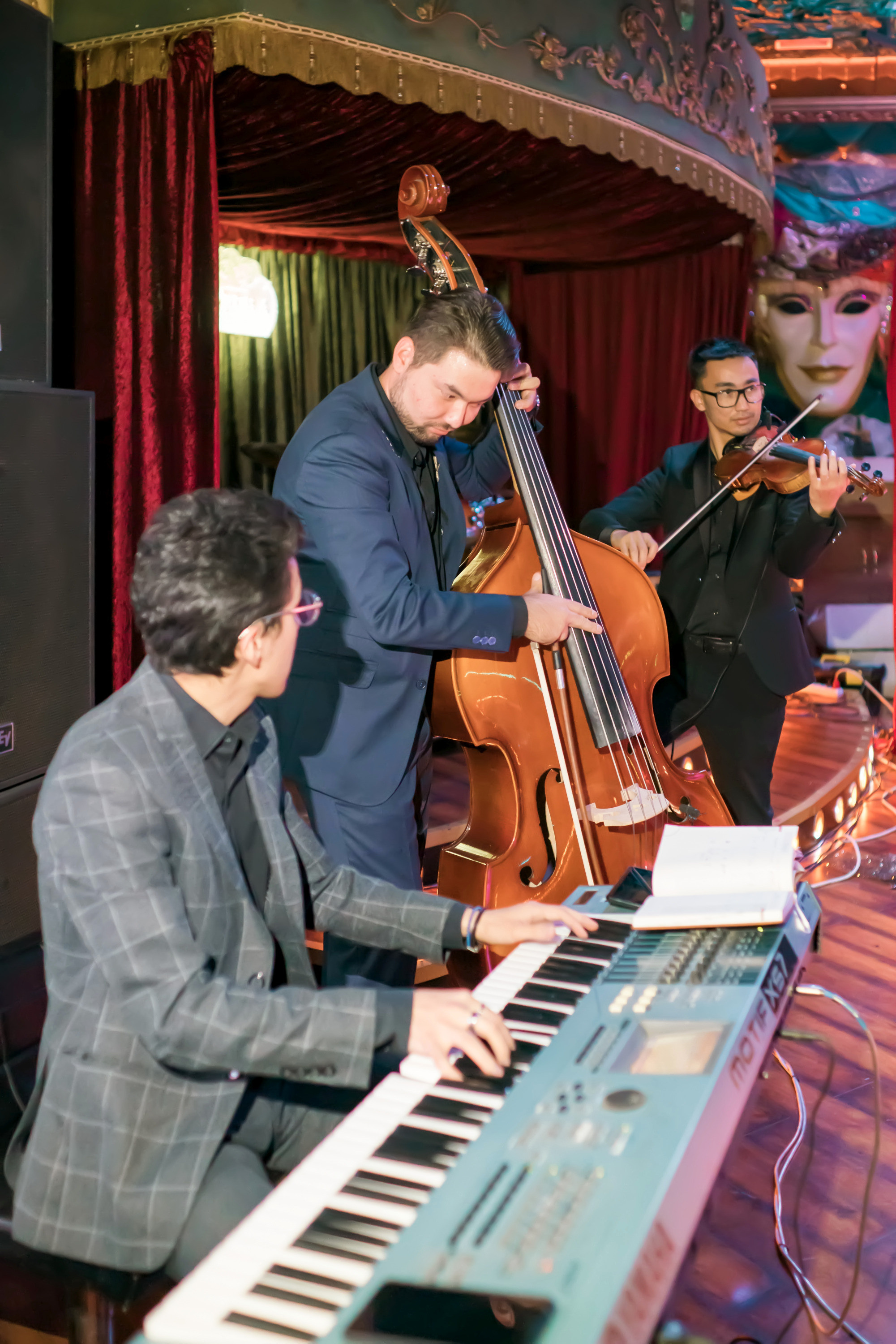 KING MIA девичник. Профессиональная съемка в Алматы