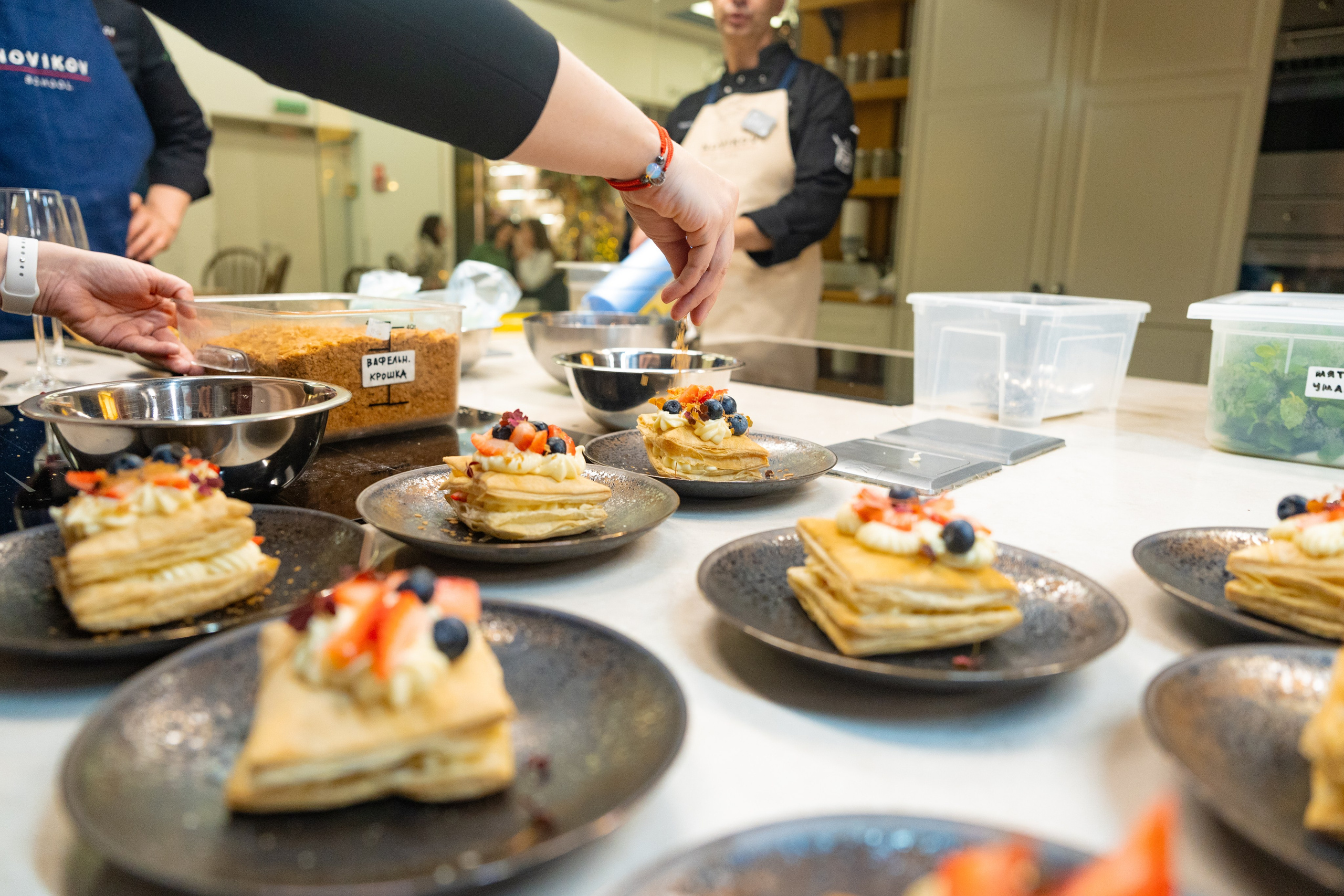 NOVIKOV SCHOOL — Умами зал. Фотограф Никита Комаров