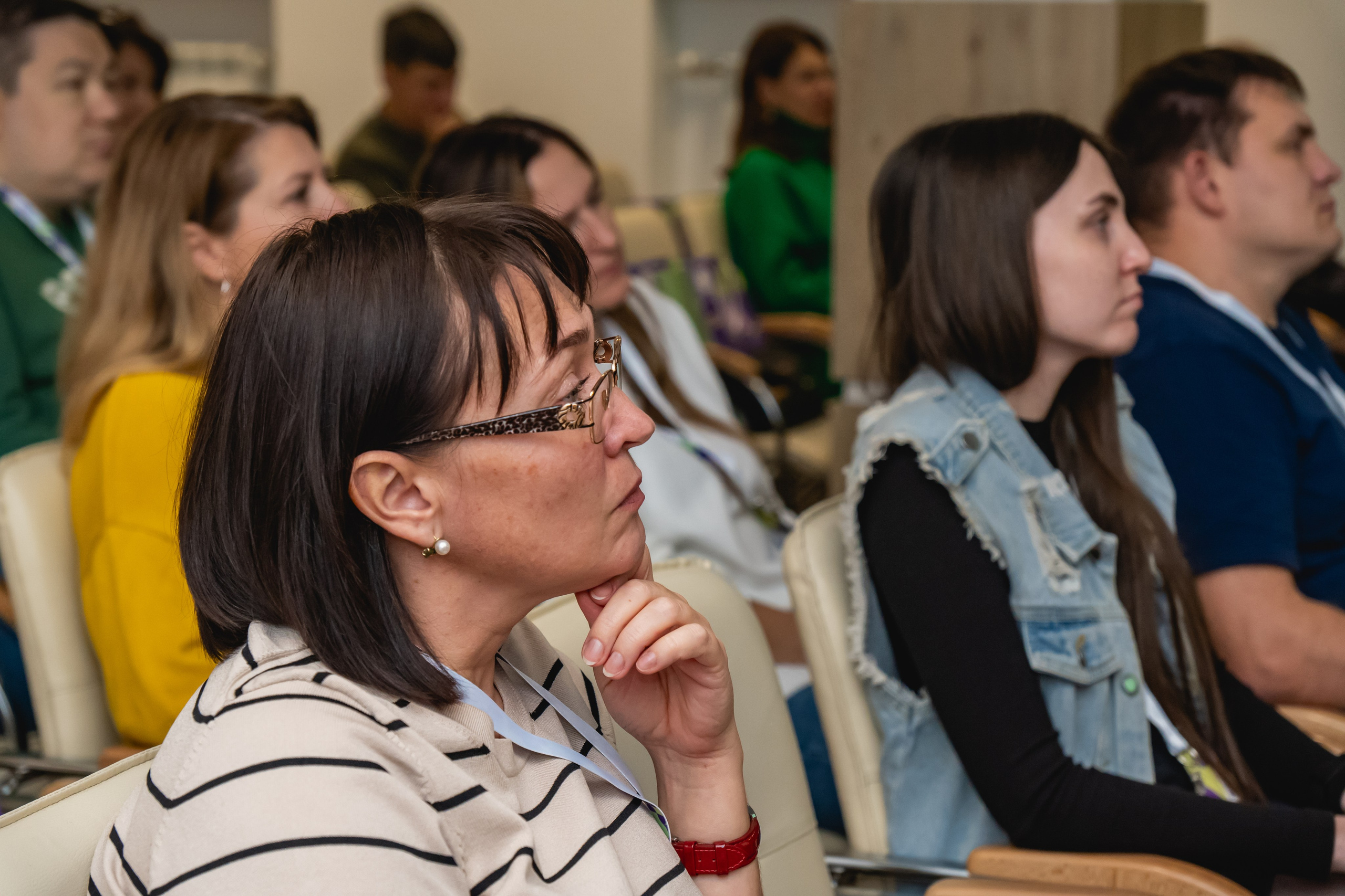 Мегасреда. Занимаюсь профессиональной фотографией и живу рядом с Байкалом. Работаю в разных жанрах