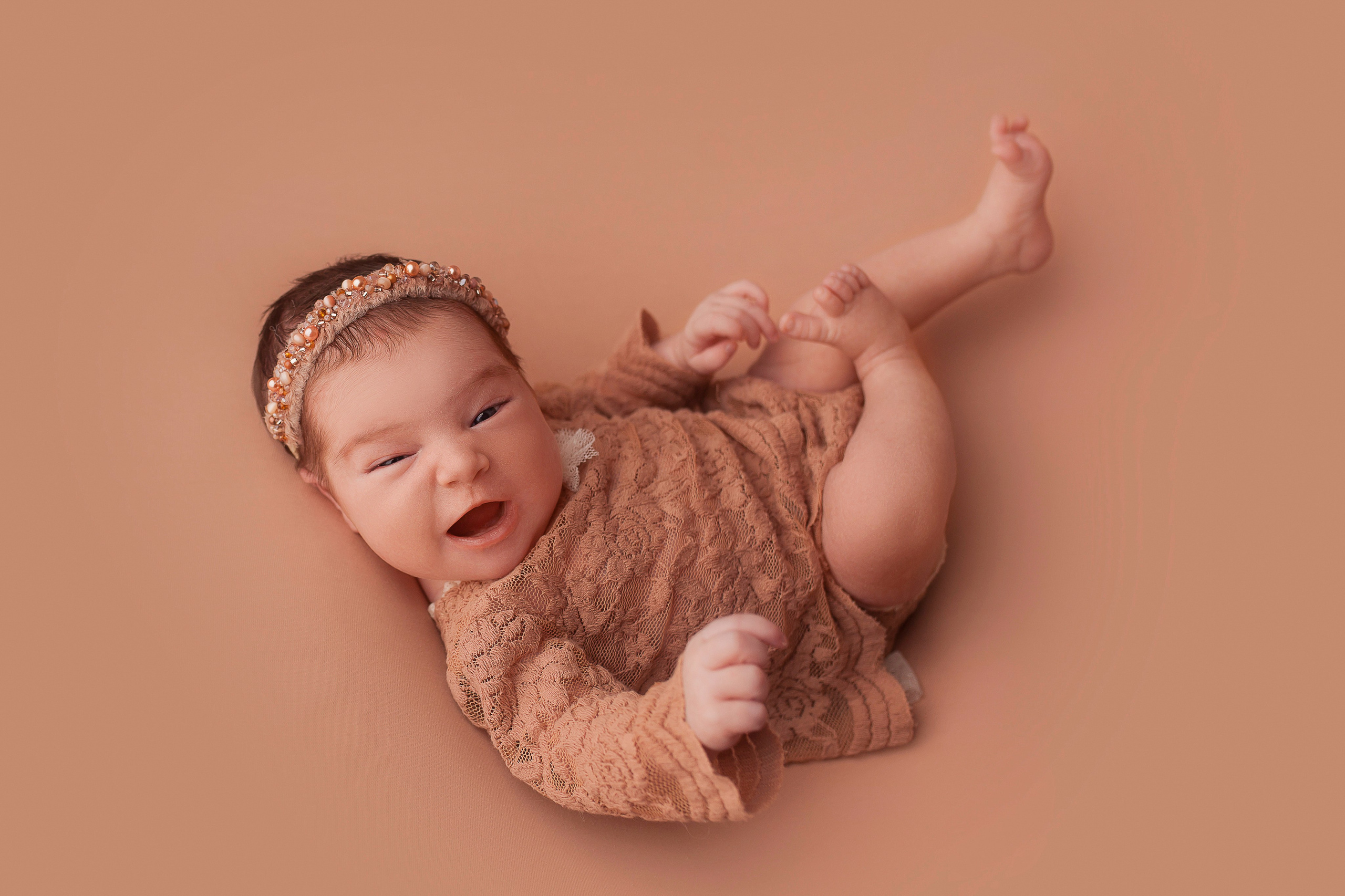 Полиночка, 8 дней. Фотограф новорожденных в Новокузнецке Анна Горошникова
