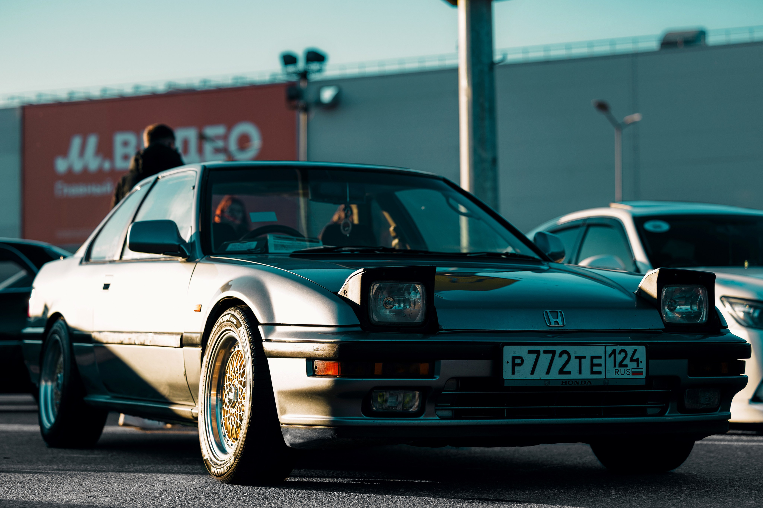 Фотографии закрытия сезона 2025 VibeSide — дрифт и автошоу у МЕГА Дыбенко, Санкт-Петербург