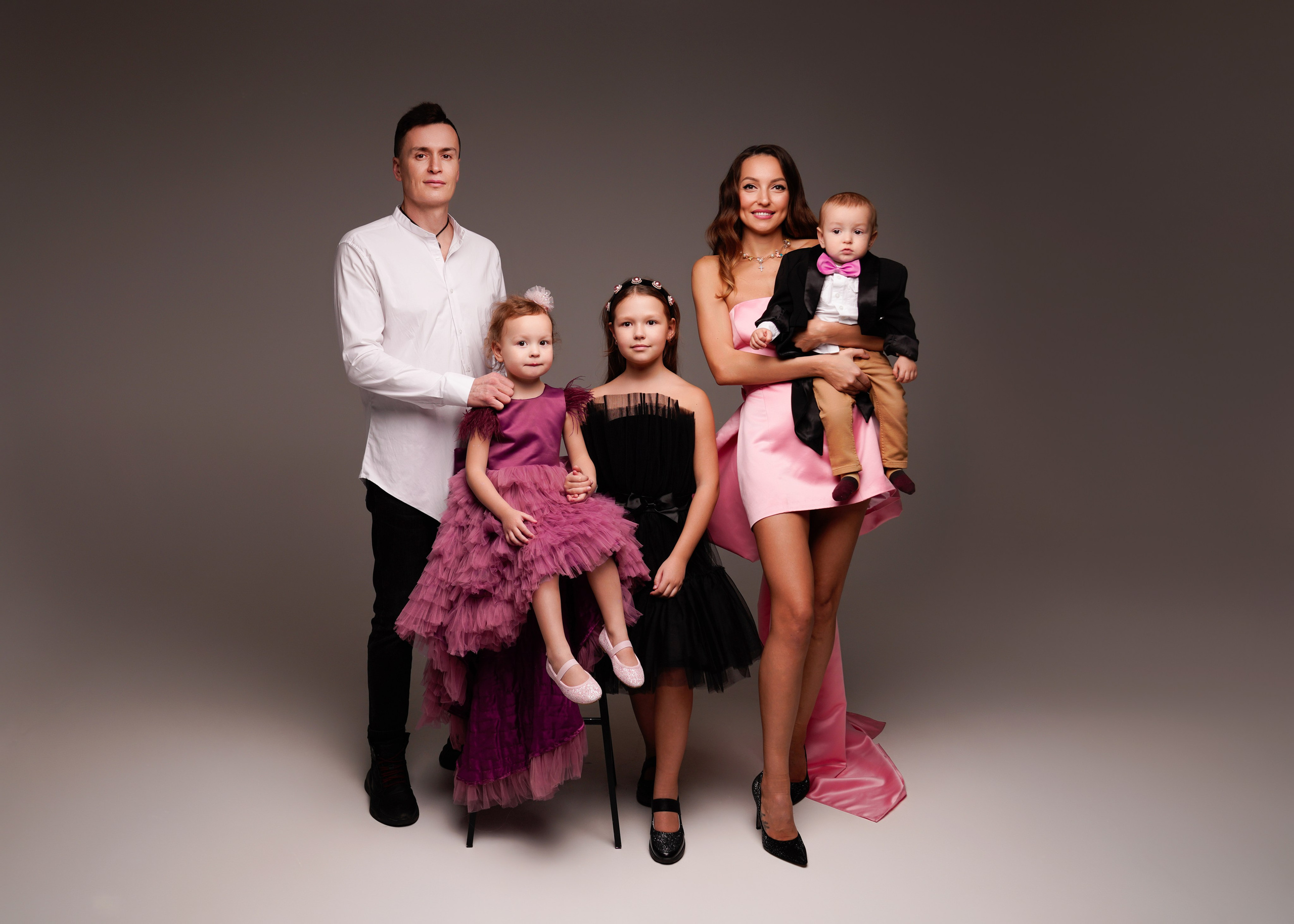 Семейная. Оксана Волик фотограф в Архангельске. Аренда фотостудии White Studio