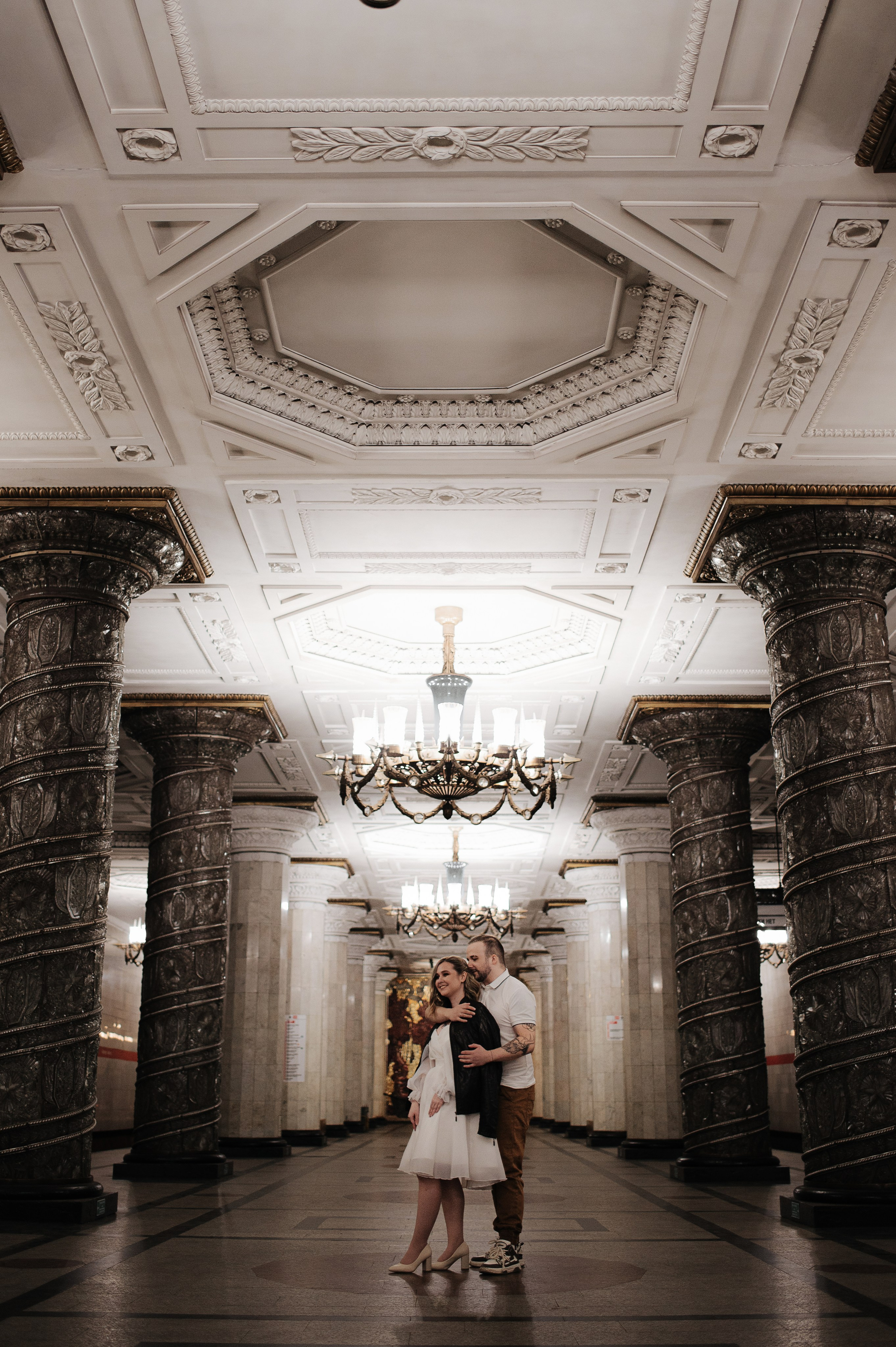 Свадебная в метро. Семейный и свадебный фотограф в Санкт-Петербурге Юлия Мельникова